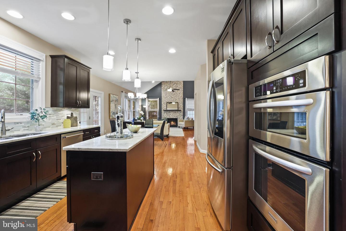 3825 HIGHLAND OAKS DR, FAIRFAX, Virginia 22033, 5 Bedrooms Bedrooms, ,4 BathroomsBathrooms,Residential,For sale,3825 HIGHLAND OAKS DR,VAFX2260710 MLS # VAFX2260710