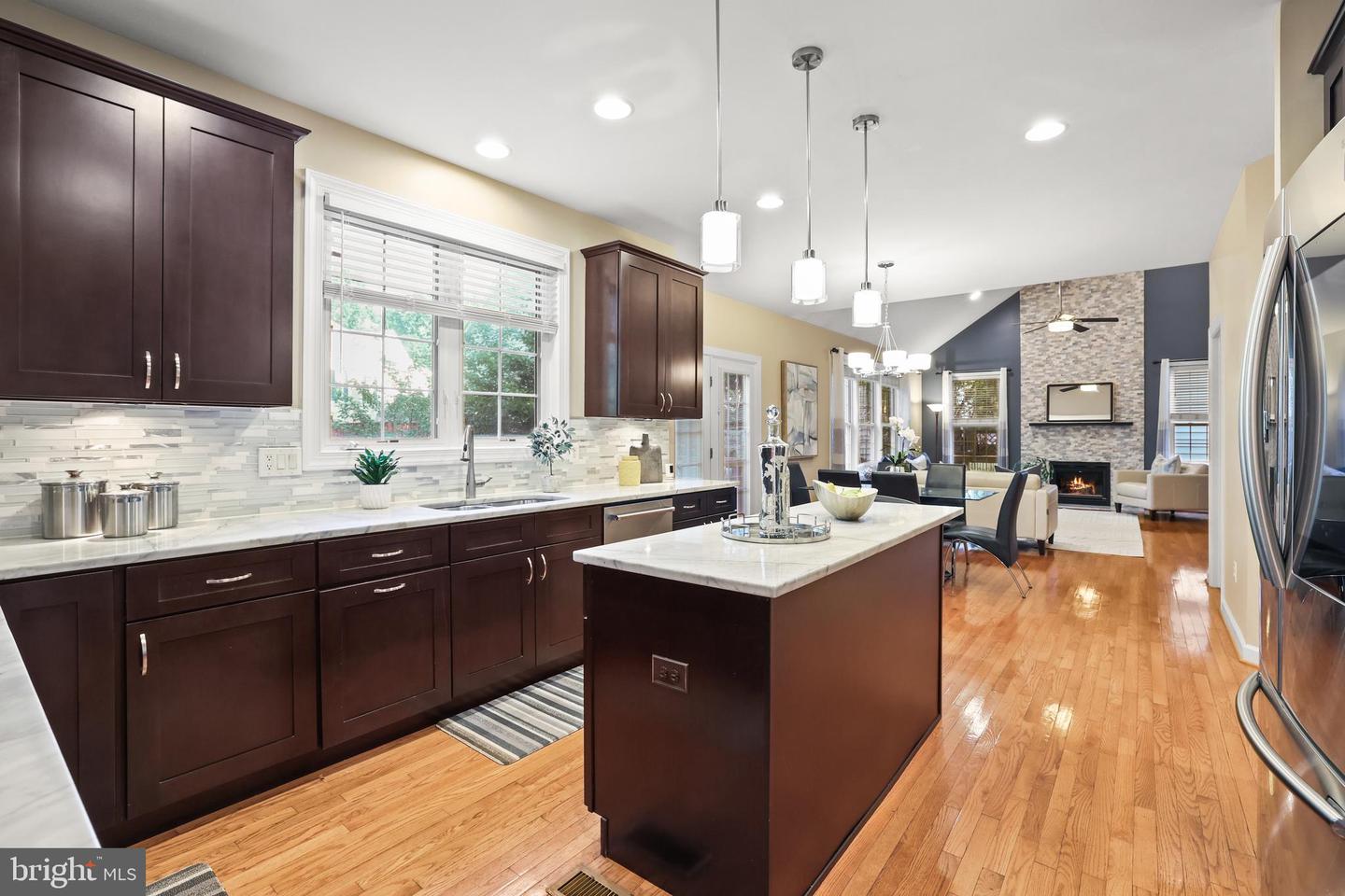 3825 HIGHLAND OAKS DR, FAIRFAX, Virginia 22033, 5 Bedrooms Bedrooms, ,4 BathroomsBathrooms,Residential,For sale,3825 HIGHLAND OAKS DR,VAFX2260710 MLS # VAFX2260710