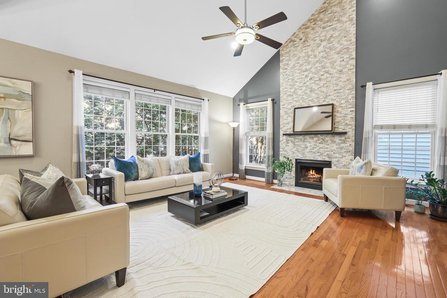 3825 HIGHLAND OAKS DR, FAIRFAX, Virginia 22033, 5 Bedrooms Bedrooms, ,4 BathroomsBathrooms,Residential,For sale,3825 HIGHLAND OAKS DR,VAFX2260710 MLS # VAFX2260710