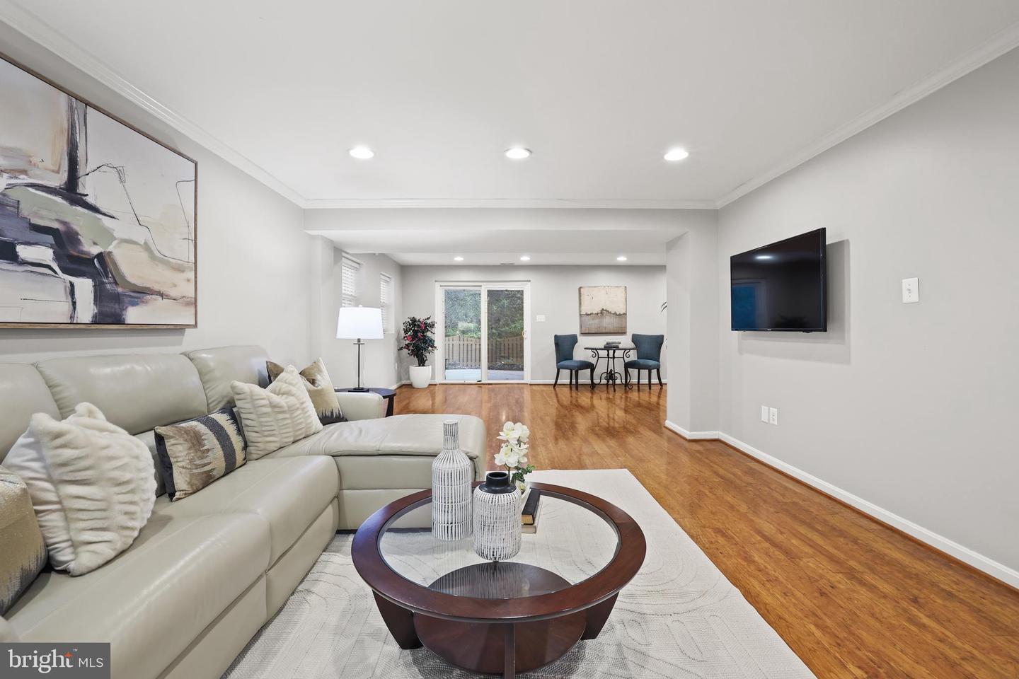 3825 HIGHLAND OAKS DR, FAIRFAX, Virginia 22033, 5 Bedrooms Bedrooms, ,4 BathroomsBathrooms,Residential,For sale,3825 HIGHLAND OAKS DR,VAFX2260710 MLS # VAFX2260710