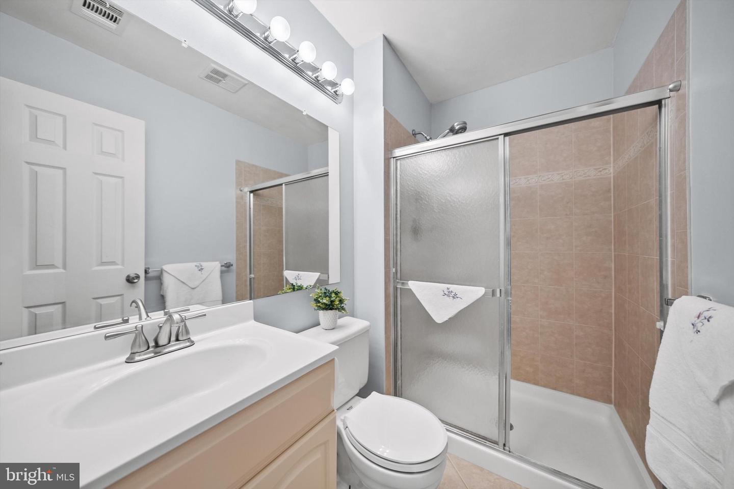 10338 LATNEY RD, FAIRFAX, Virginia 22032, 3 Bedrooms Bedrooms, 7 Rooms Rooms,3 BathroomsBathrooms,Residential,For sale,10338 LATNEY RD,VAFX2260754 MLS # VAFX2260754