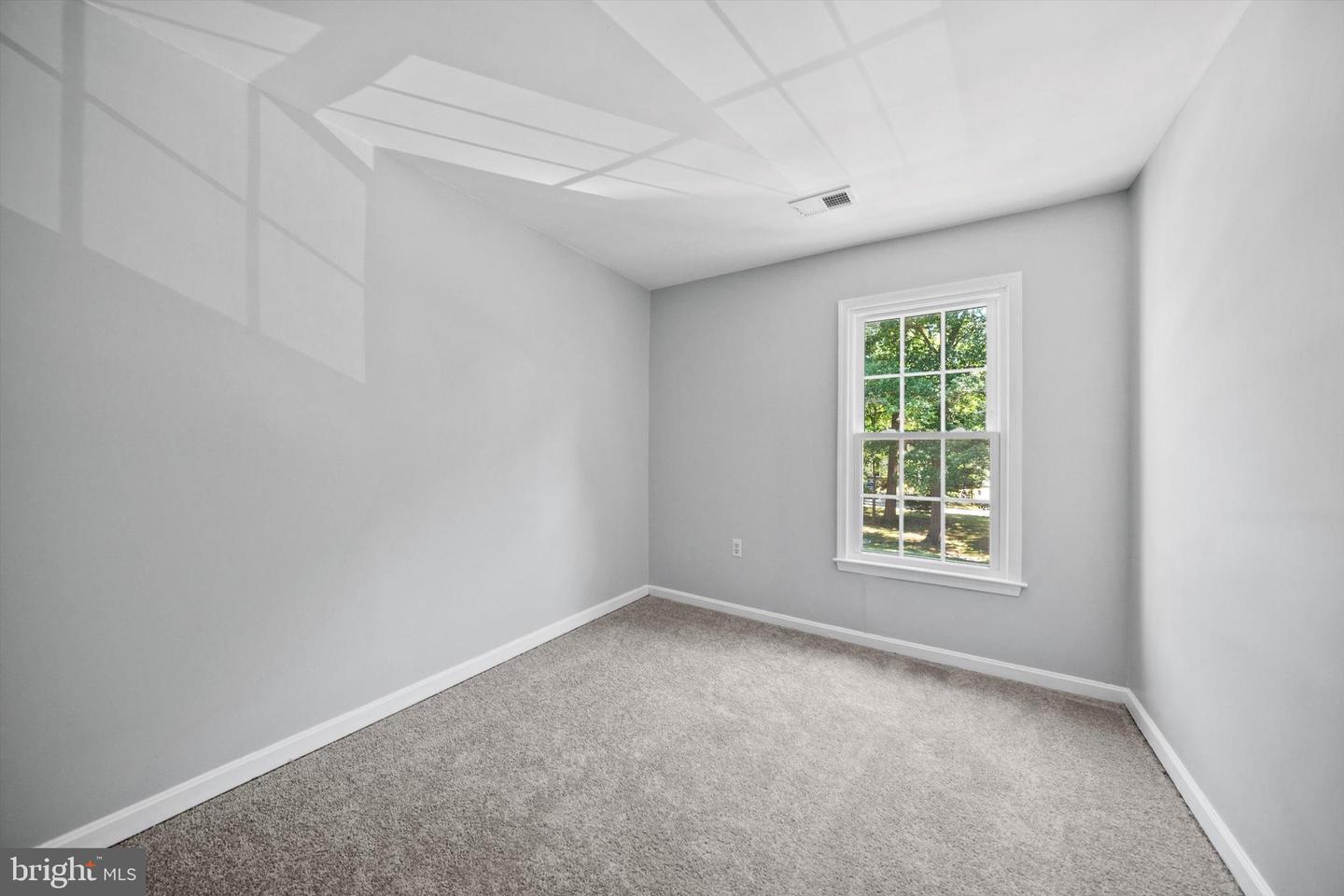 10338 LATNEY RD, FAIRFAX, Virginia 22032, 3 Bedrooms Bedrooms, 7 Rooms Rooms,3 BathroomsBathrooms,Residential,For sale,10338 LATNEY RD,VAFX2260754 MLS # VAFX2260754