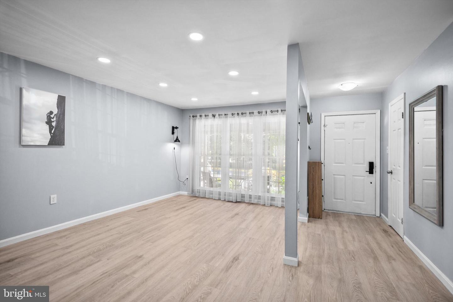 10338 LATNEY RD, FAIRFAX, Virginia 22032, 3 Bedrooms Bedrooms, 7 Rooms Rooms,3 BathroomsBathrooms,Residential,For sale,10338 LATNEY RD,VAFX2260754 MLS # VAFX2260754