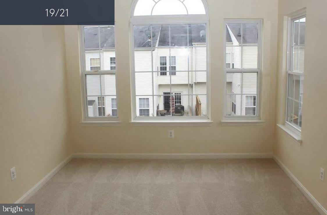 43005 BEACHALL ST, CHANTILLY, Virginia 20152, 3 Bedrooms Bedrooms, ,2 BathroomsBathrooms,Residential,For sale,43005 BEACHALL ST,VALO2104438 MLS # VALO2104438