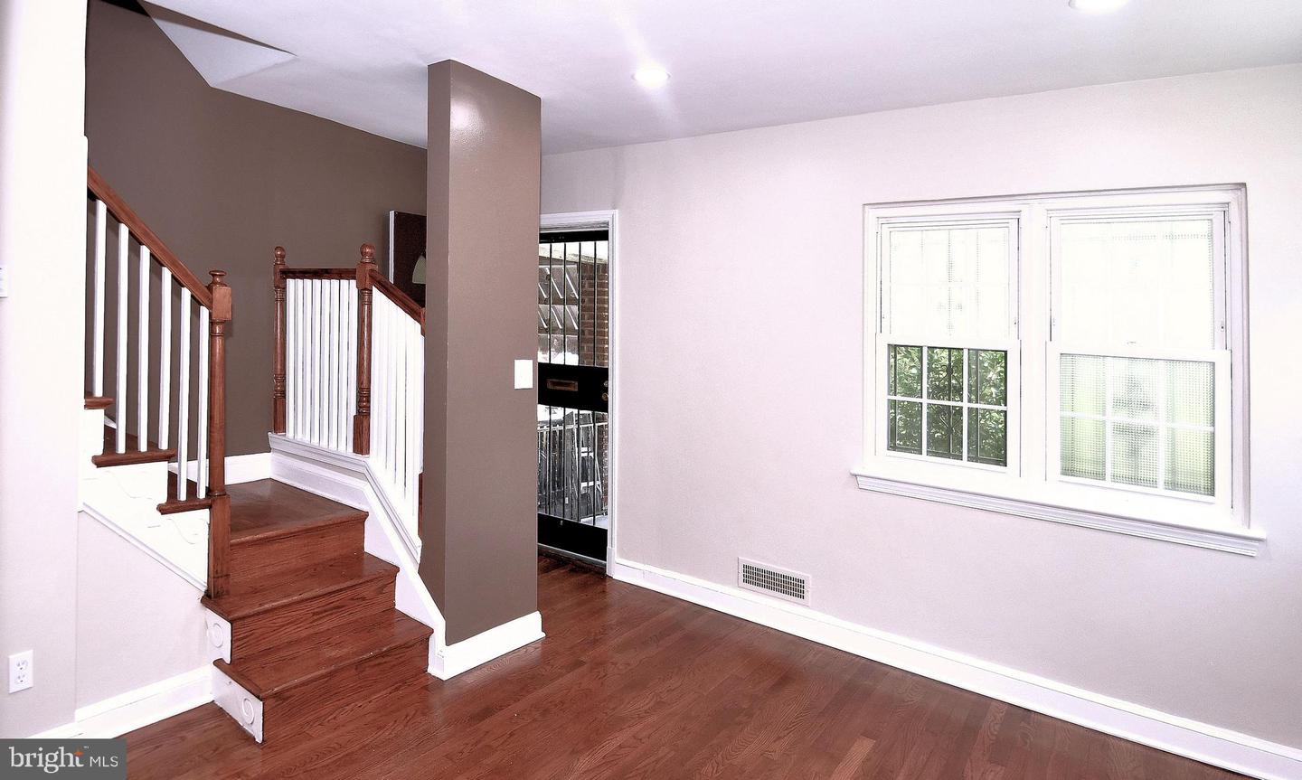 1700-ST SE FORT DAVIS ST SE, WASHINGTON, District Of Columbia 20020, 4 Bedrooms Bedrooms, ,2 BathroomsBathrooms,Residential,For sale,1700-ST SE FORT DAVIS ST SE,DCDC2214932 MLS # DCDC2214932