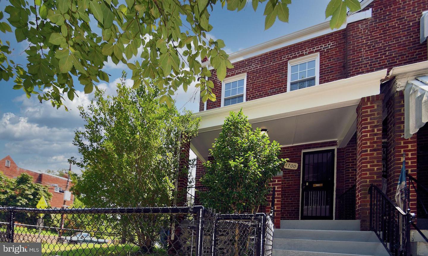 1700-ST SE FORT DAVIS ST SE, WASHINGTON, District Of Columbia 20020, 4 Bedrooms Bedrooms, ,2 BathroomsBathrooms,Residential,For sale,1700-ST SE FORT DAVIS ST SE,DCDC2214932 MLS # DCDC2214932
