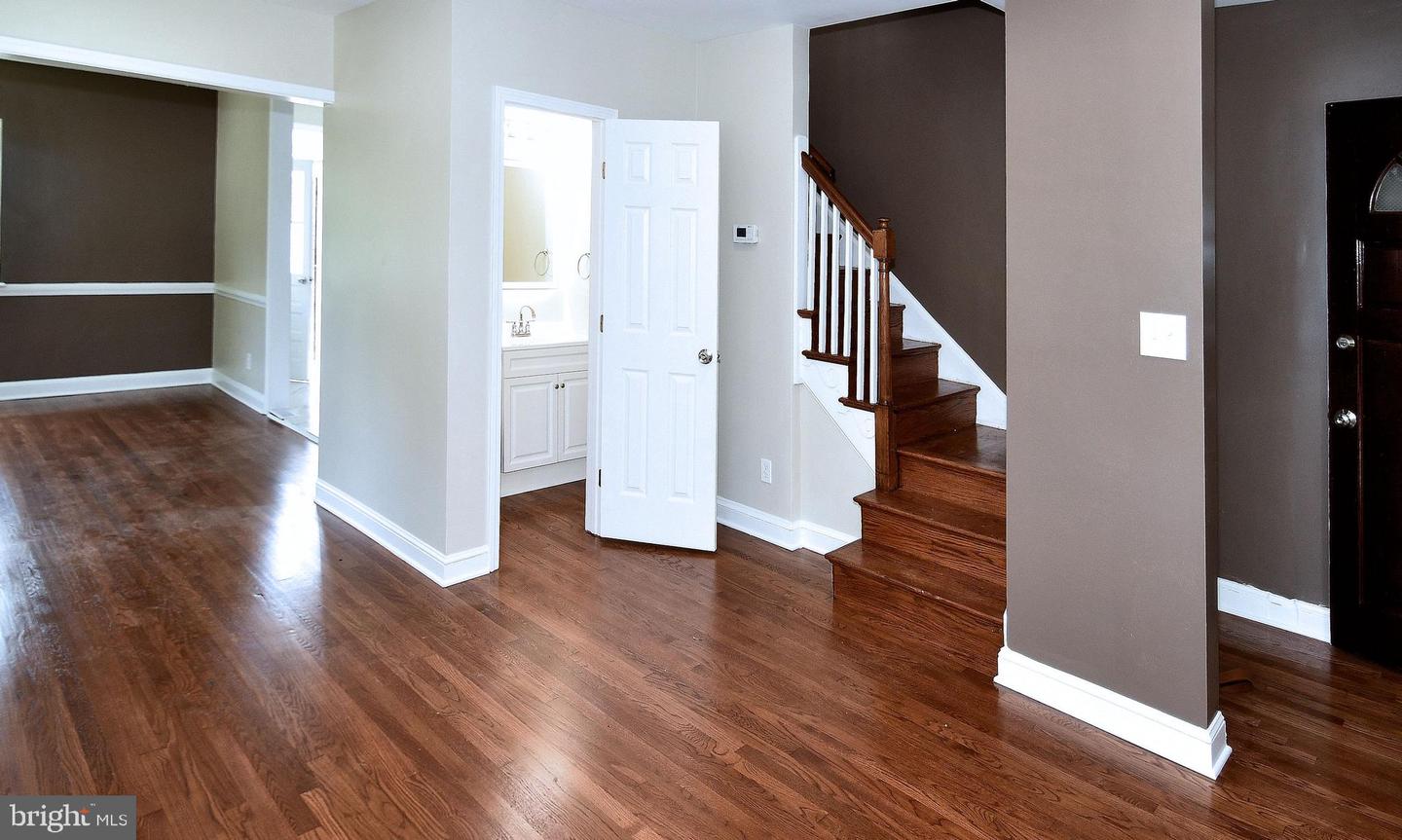 1700-ST SE FORT DAVIS ST SE, WASHINGTON, District Of Columbia 20020, 4 Bedrooms Bedrooms, ,2 BathroomsBathrooms,Residential,For sale,1700-ST SE FORT DAVIS ST SE,DCDC2214932 MLS # DCDC2214932