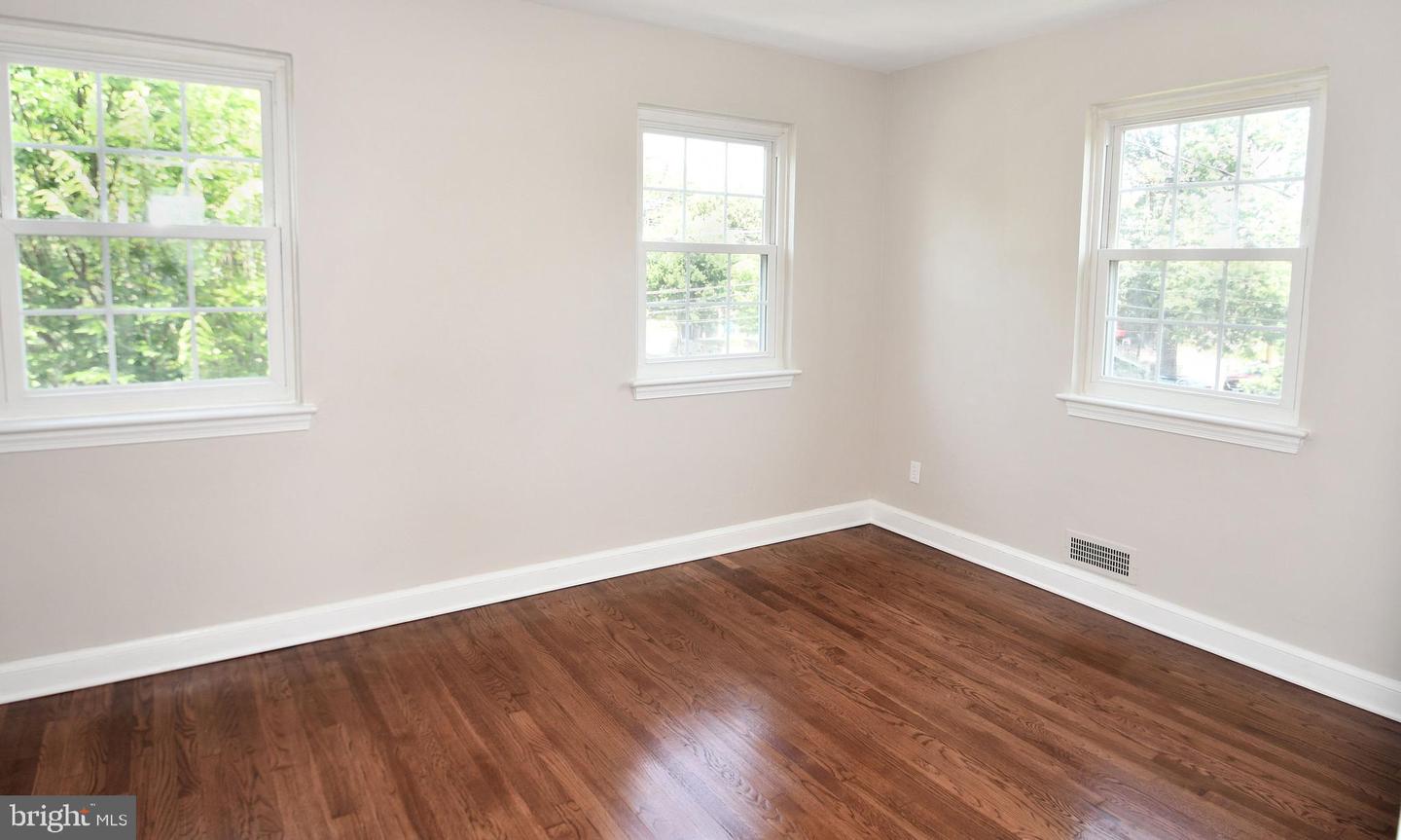 1700-ST SE FORT DAVIS ST SE, WASHINGTON, District Of Columbia 20020, 4 Bedrooms Bedrooms, ,2 BathroomsBathrooms,Residential,For sale,1700-ST SE FORT DAVIS ST SE,DCDC2214932 MLS # DCDC2214932