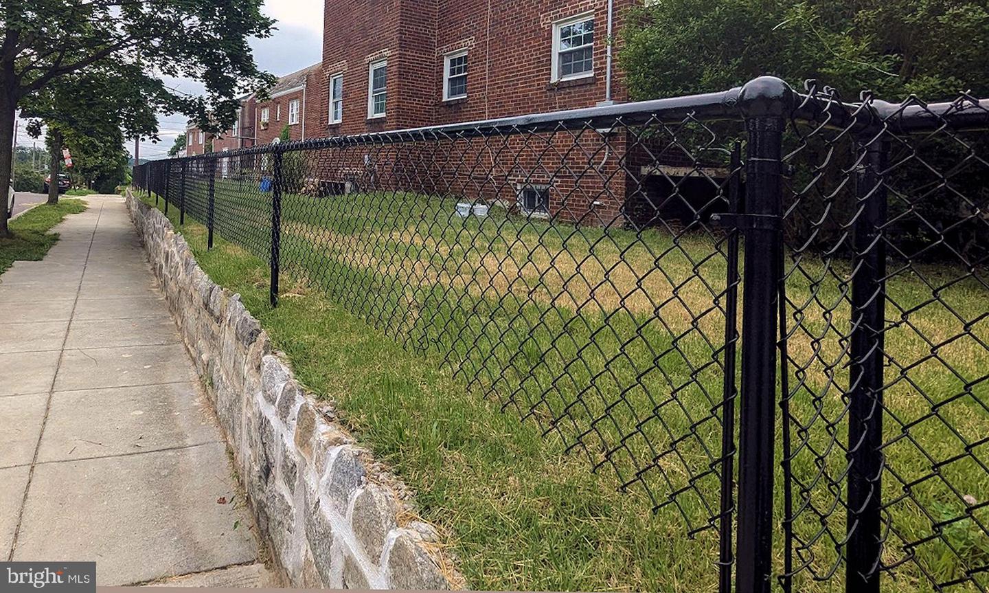 1700-ST SE FORT DAVIS ST SE, WASHINGTON, District Of Columbia 20020, 4 Bedrooms Bedrooms, ,2 BathroomsBathrooms,Residential,For sale,1700-ST SE FORT DAVIS ST SE,DCDC2214932 MLS # DCDC2214932