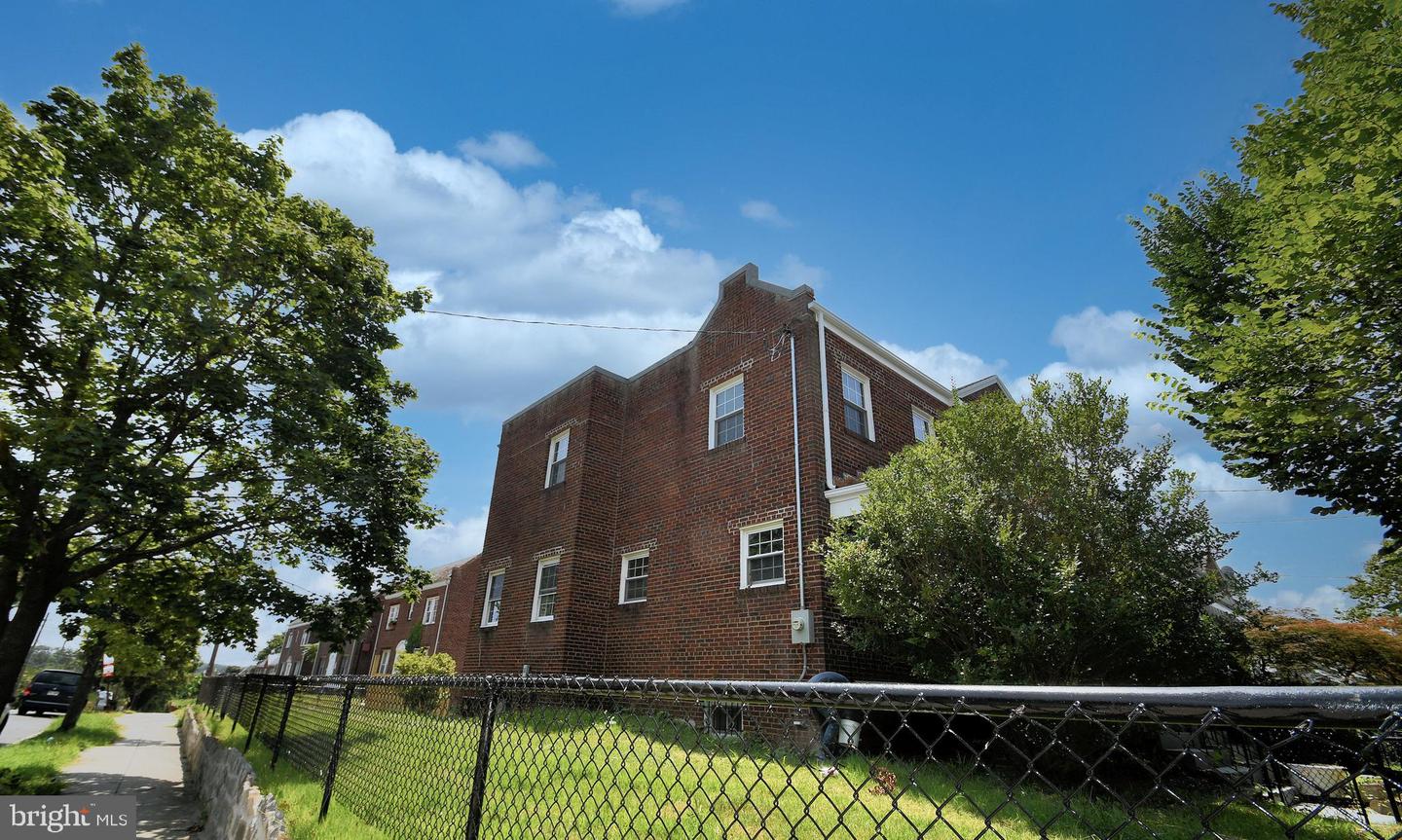 1700-ST SE FORT DAVIS ST SE, WASHINGTON, District Of Columbia 20020, 4 Bedrooms Bedrooms, ,2 BathroomsBathrooms,Residential,For sale,1700-ST SE FORT DAVIS ST SE,DCDC2214932 MLS # DCDC2214932