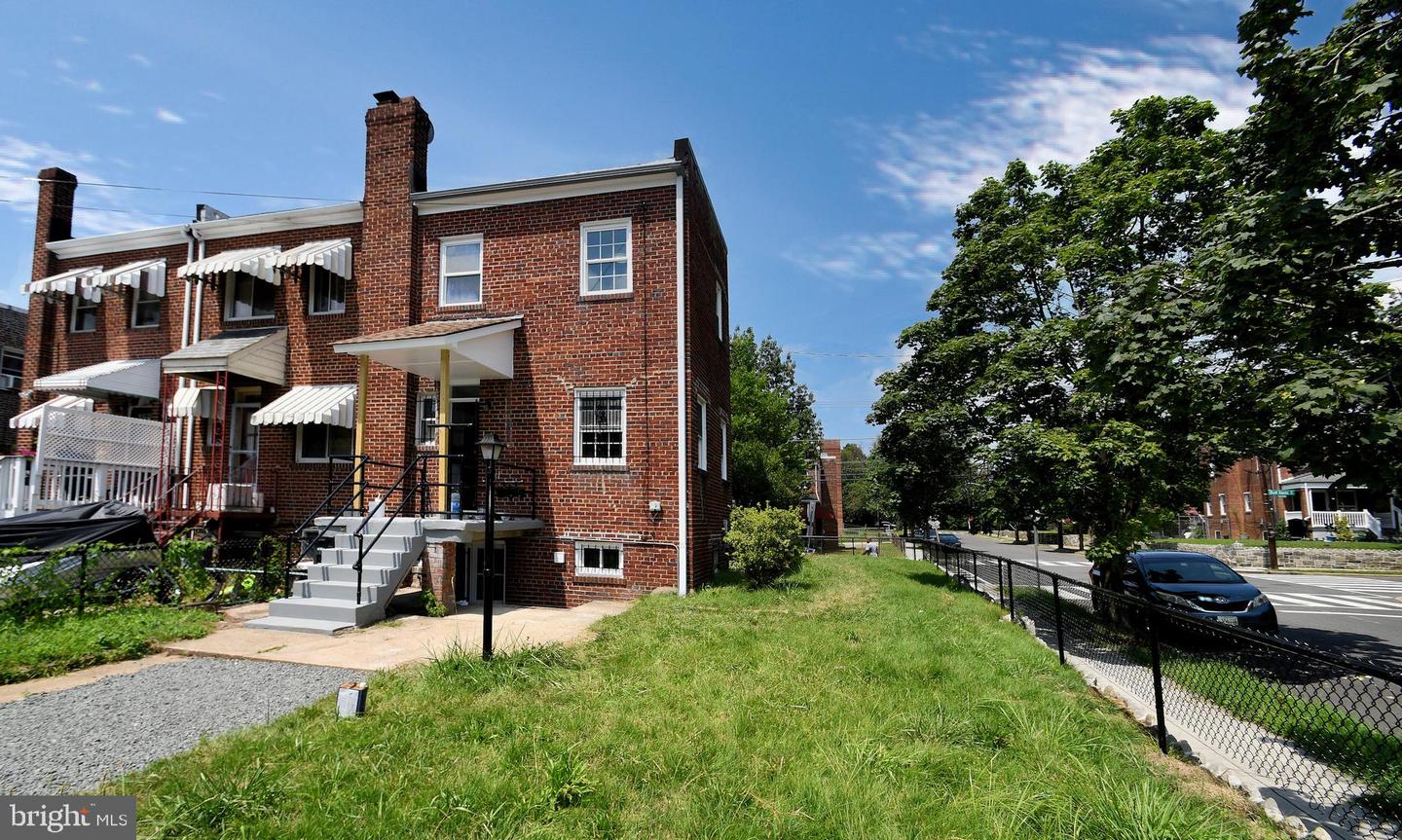 1700-ST SE FORT DAVIS ST SE, WASHINGTON, District Of Columbia 20020, 4 Bedrooms Bedrooms, ,2 BathroomsBathrooms,Residential,For sale,1700-ST SE FORT DAVIS ST SE,DCDC2214932 MLS # DCDC2214932