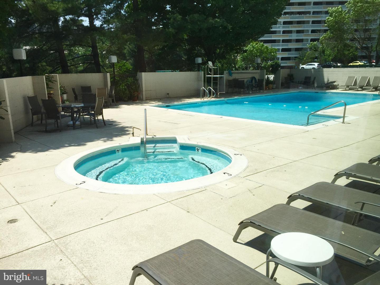 5911 EDSALL RD #801, ALEXANDRIA, Virginia 22304, 2 Bedrooms Bedrooms, ,2 BathroomsBathrooms,Residential,For sale,5911 EDSALL RD #801,VAAX2048538 MLS # VAAX2048538