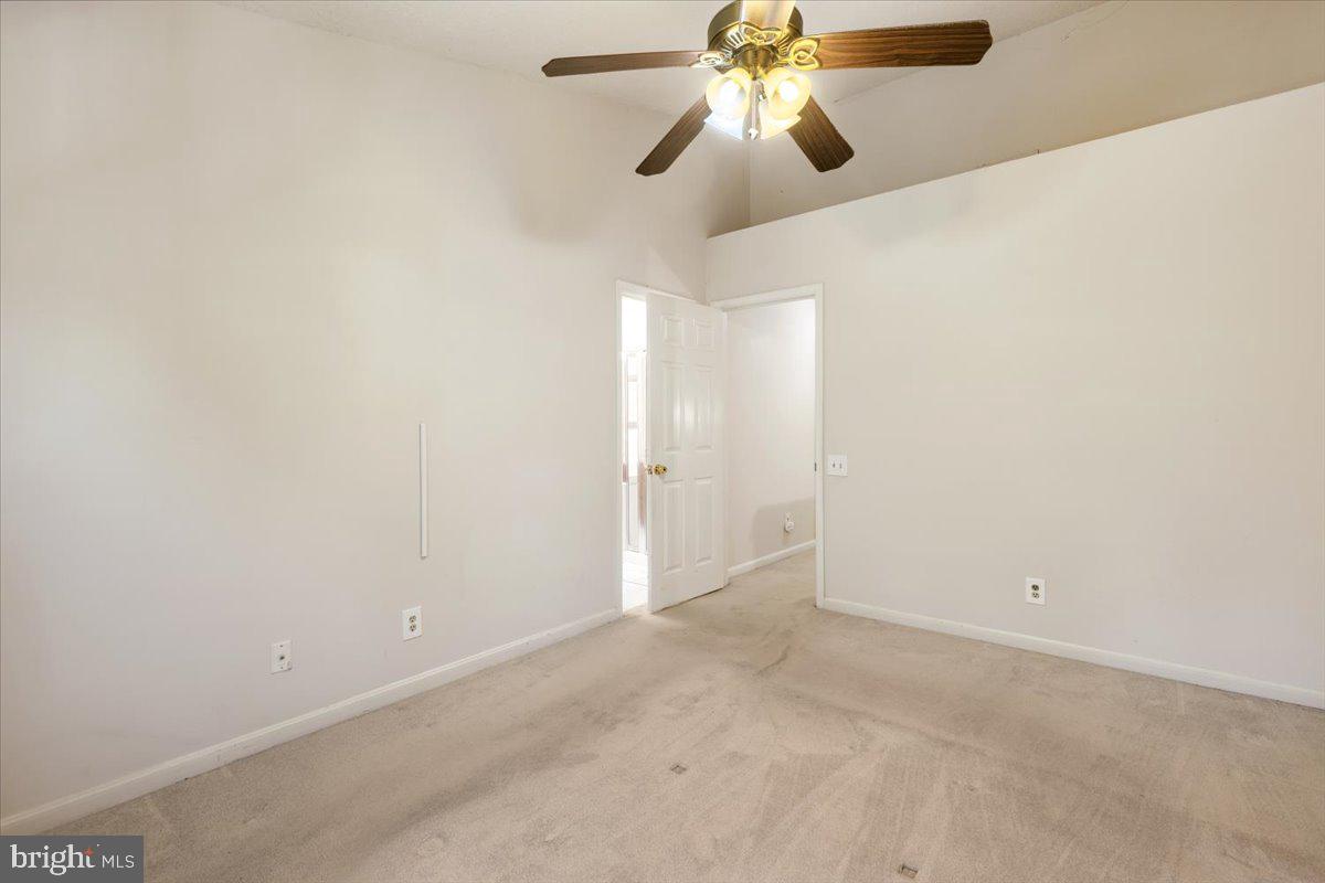 2624 MIRANDA CT, WOODBRIDGE, Virginia 22191, 3 Bedrooms Bedrooms, 2 Rooms Rooms,3 BathroomsBathrooms,Residential,For sale,2624 MIRANDA CT,VAPW2101428 MLS # VAPW2101428