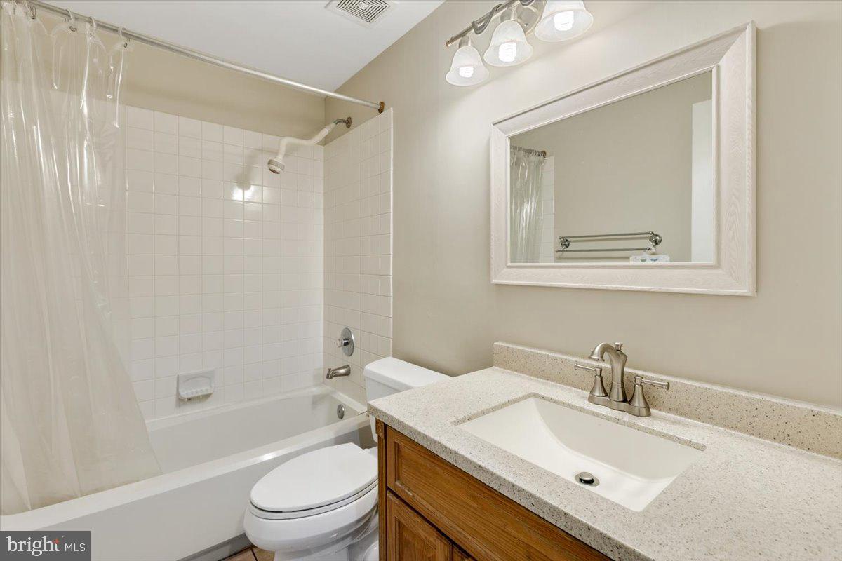 2624 MIRANDA CT, WOODBRIDGE, Virginia 22191, 3 Bedrooms Bedrooms, 2 Rooms Rooms,3 BathroomsBathrooms,Residential,For sale,2624 MIRANDA CT,VAPW2101428 MLS # VAPW2101428