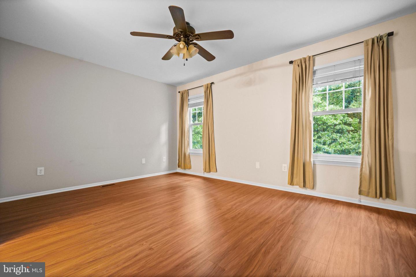 6 FENTON WOOD DR, STERLING, Virginia 20165, 2 Bedrooms Bedrooms, ,2 BathroomsBathrooms,Residential,For sale,6 FENTON WOOD DR,VALO2104526 MLS # VALO2104526