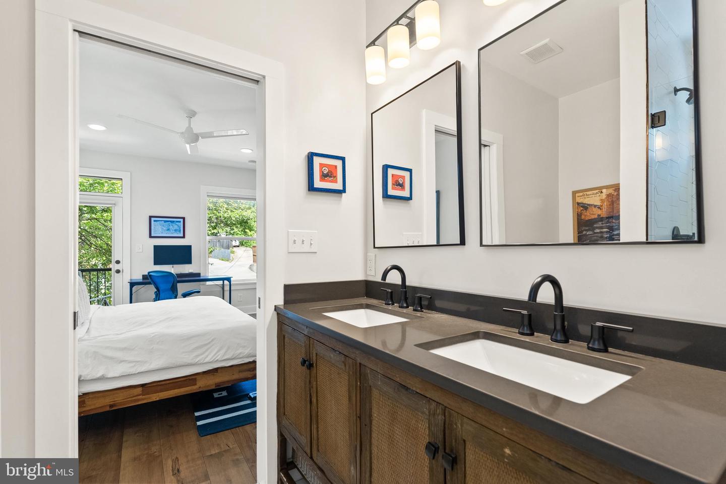 781 COLUMBIA RD NW #1, WASHINGTON, District Of Columbia 20001, 2 Bedrooms Bedrooms, ,2 BathroomsBathrooms,Residential,For sale,781 COLUMBIA RD NW #1,DCDC2214720 MLS # DCDC2214720