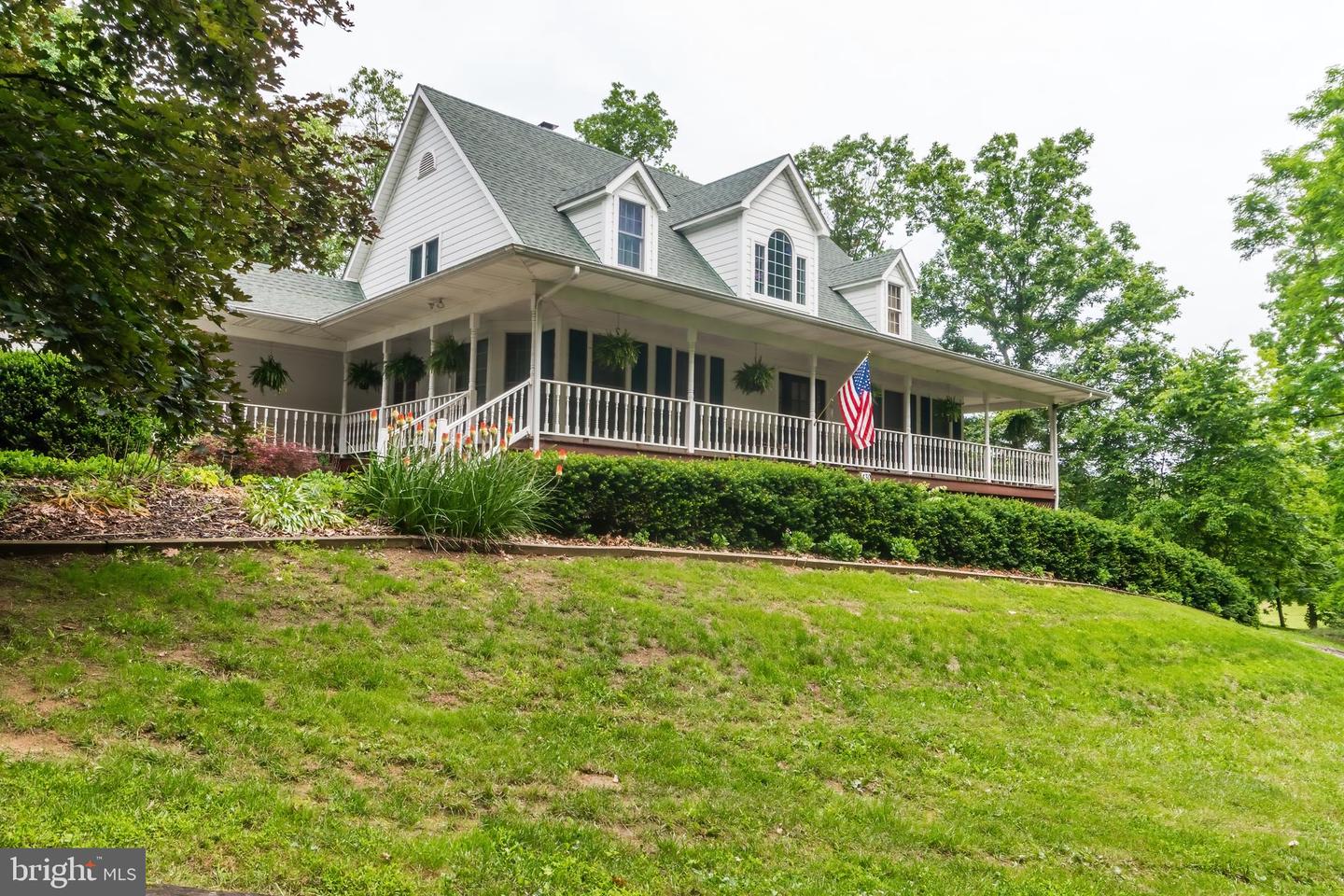 430 SADDLEBACK LN, WINCHESTER, Virginia 22602, 4 Bedrooms Bedrooms, ,3 BathroomsBathrooms,Residential,For sale,430 SADDLEBACK LN,VAFV2036046 MLS # VAFV2036046