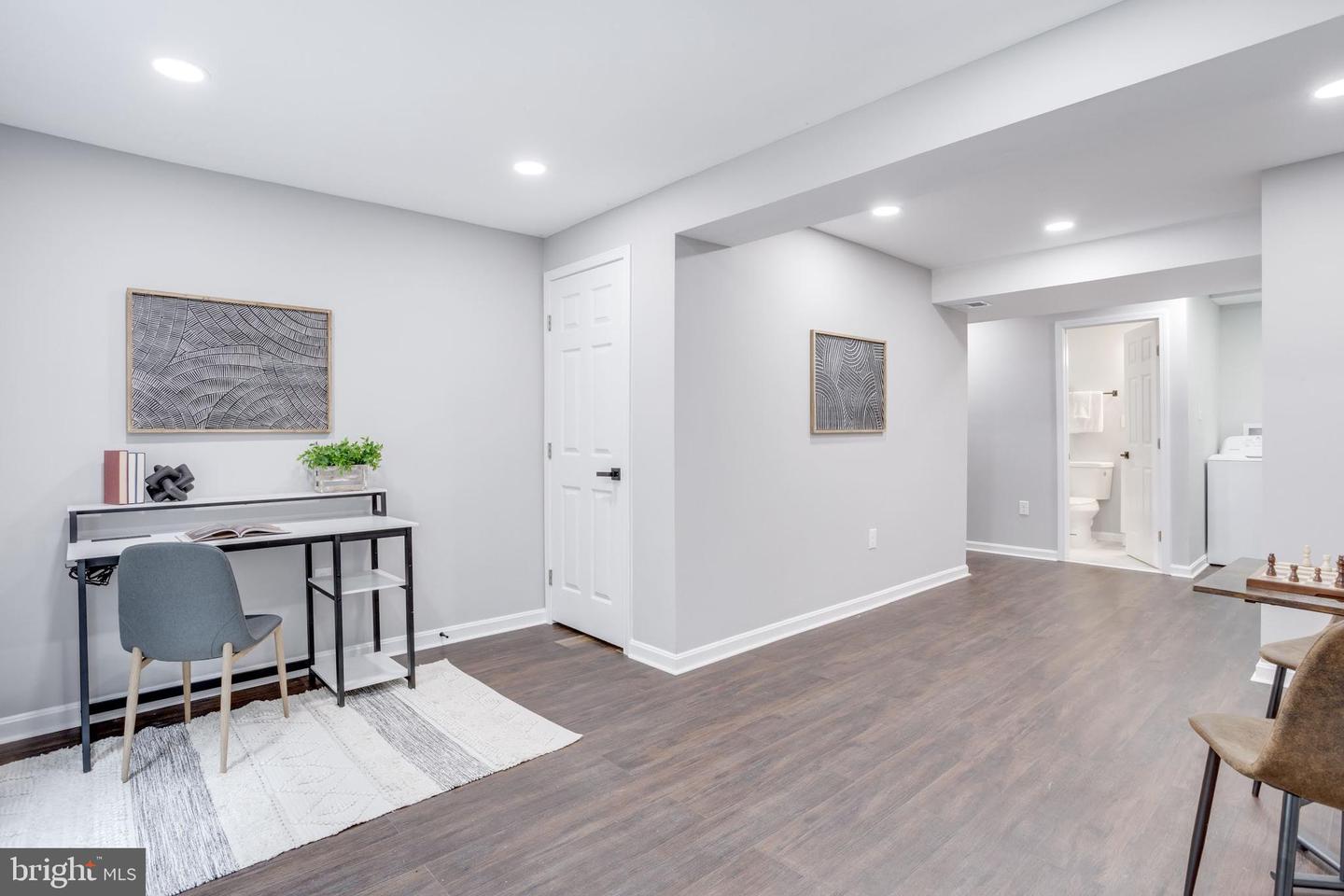 8424 SUGAR CREEK LN, SPRINGFIELD, Virginia 22153, 2 Bedrooms Bedrooms, ,2 BathroomsBathrooms,Residential,For sale,8424 SUGAR CREEK LN,VAFX2261064 MLS # VAFX2261064