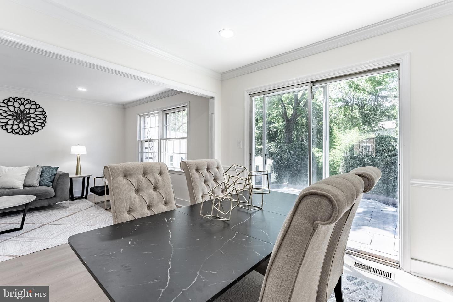 8116 COOPER ST, ALEXANDRIA, Virginia 22309, 5 Bedrooms Bedrooms, ,3 BathroomsBathrooms,Residential,For sale,8116 COOPER ST,VAFX2261074 MLS # VAFX2261074