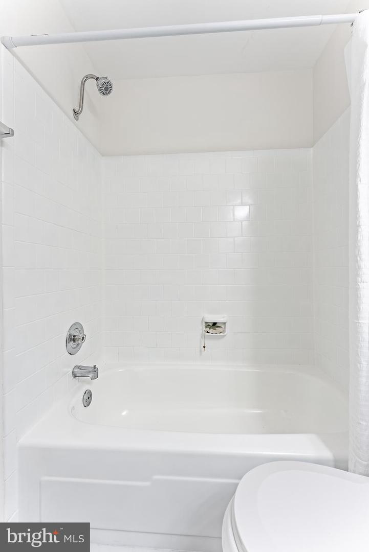 8116 COOPER ST, ALEXANDRIA, Virginia 22309, 5 Bedrooms Bedrooms, ,3 BathroomsBathrooms,Residential,For sale,8116 COOPER ST,VAFX2261074 MLS # VAFX2261074