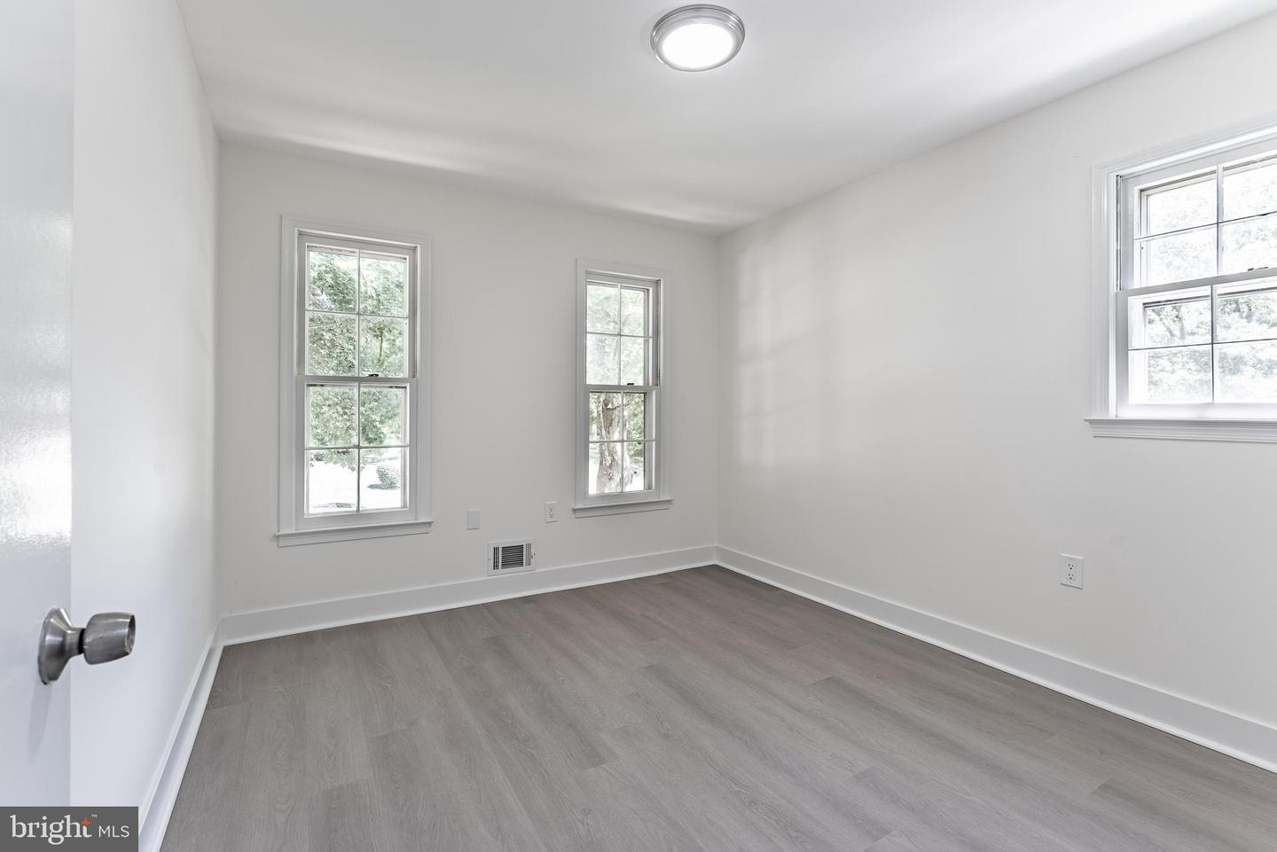 8116 COOPER ST, ALEXANDRIA, Virginia 22309, 5 Bedrooms Bedrooms, ,3 BathroomsBathrooms,Residential,For sale,8116 COOPER ST,VAFX2261074 MLS # VAFX2261074