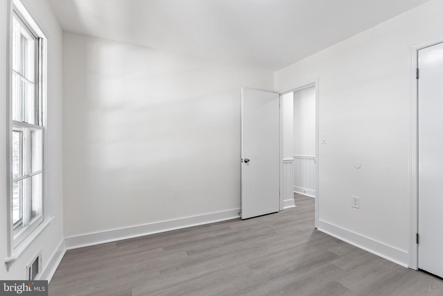8116 COOPER ST, ALEXANDRIA, Virginia 22309, 5 Bedrooms Bedrooms, ,3 BathroomsBathrooms,Residential,For sale,8116 COOPER ST,VAFX2261074 MLS # VAFX2261074