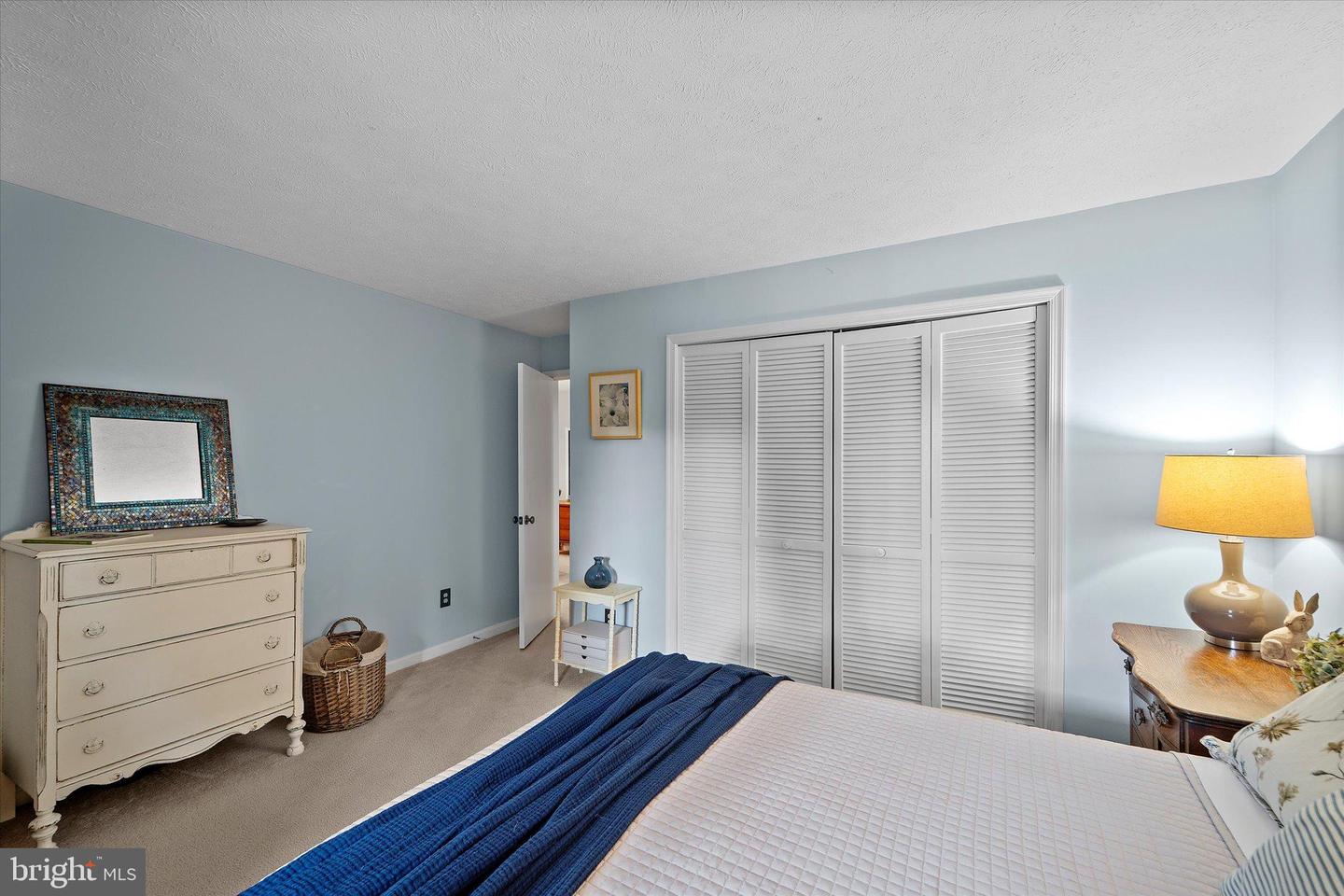 10192 OAKTON TERRACE RD, OAKTON, Virginia 22124, 1 Bedroom Bedrooms, 6 Rooms Rooms,1 BathroomBathrooms,Residential,For sale,10192 OAKTON TERRACE RD,VAFX2261270 MLS # VAFX2261270