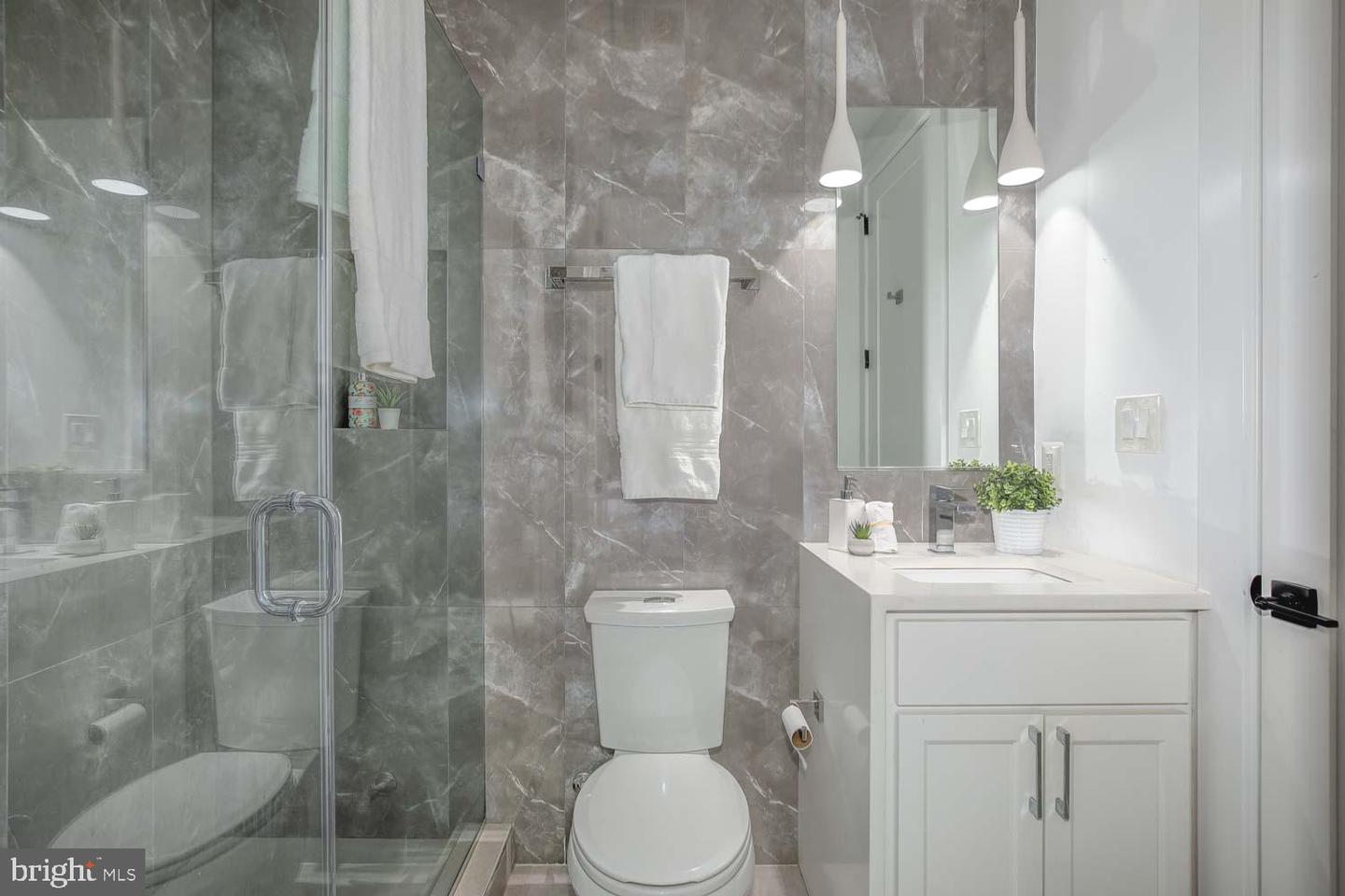 1220 POTOMAC AVE SE #6, WASHINGTON, District Of Columbia 20003, 2 Bedrooms Bedrooms, ,1 BathroomBathrooms,Residential,For sale,1220 POTOMAC AVE SE #6,DCDC2215142 MLS # DCDC2215142