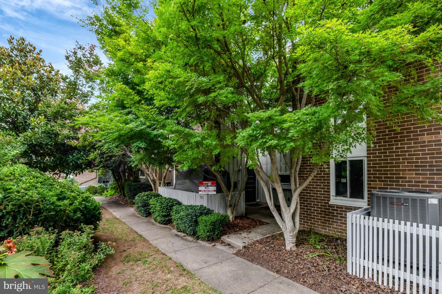 11408 LINKS DR, RESTON, Virginia 20190, 4 Bedrooms Bedrooms, ,2 BathroomsBathrooms,Residential,For sale,11408 LINKS DR,VAFX2261394 MLS # VAFX2261394