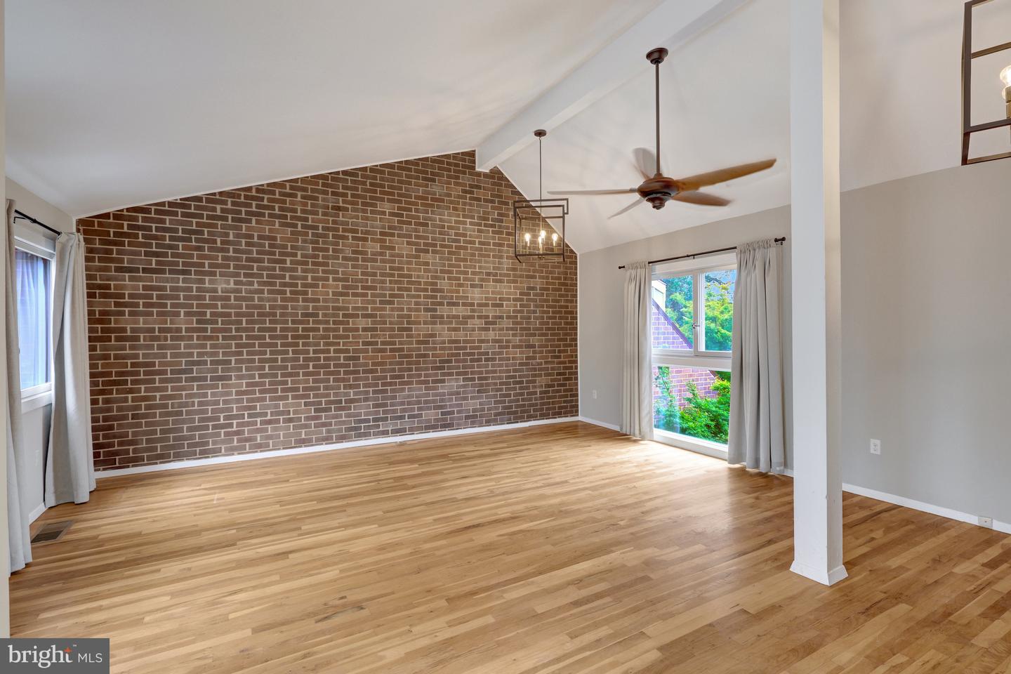 11408 LINKS DR, RESTON, Virginia 20190, 4 Bedrooms Bedrooms, ,2 BathroomsBathrooms,Residential,For sale,11408 LINKS DR,VAFX2261394 MLS # VAFX2261394
