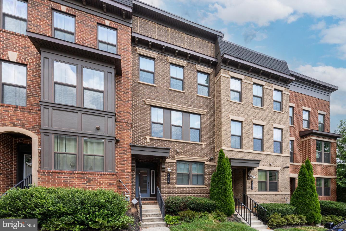 9319 LEMON MINT CT, FAIRFAX, Virginia 22031, 3 Bedrooms Bedrooms, 7 Rooms Rooms,3 BathroomsBathrooms,Residential,For sale,9319 LEMON MINT CT,VAFX2261414 MLS # VAFX2261414