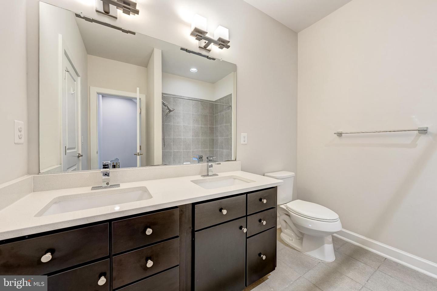 9319 LEMON MINT CT, FAIRFAX, Virginia 22031, 3 Bedrooms Bedrooms, 7 Rooms Rooms,3 BathroomsBathrooms,Residential,For sale,9319 LEMON MINT CT,VAFX2261414 MLS # VAFX2261414