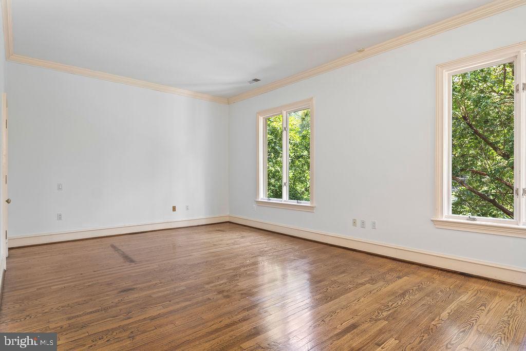 2944 UNIVERSITY TER NW, WASHINGTON, District Of Columbia 20016, 5 Bedrooms Bedrooms, ,6 BathroomsBathrooms,Residential,For sale,2944 UNIVERSITY TER NW,DCDC2215250 MLS # DCDC2215250