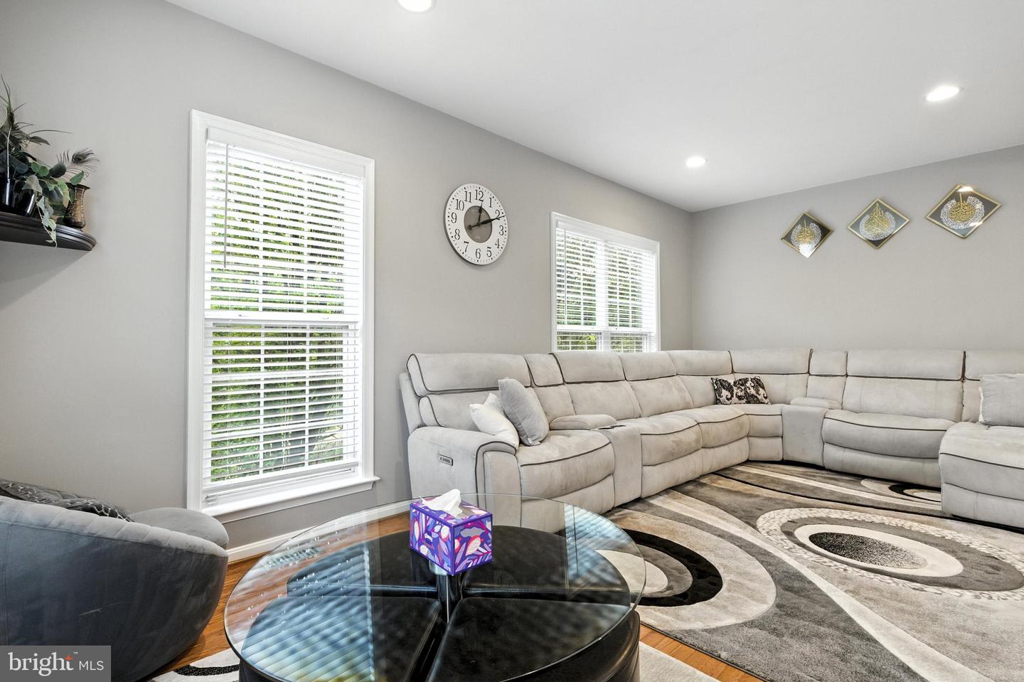 5001 GREENHOUSE TER, CENTREVILLE, Virginia 20120, 4 Bedrooms Bedrooms, ,2 BathroomsBathrooms,Residential,For sale,5001 GREENHOUSE TER,VAFX2261428 MLS # VAFX2261428