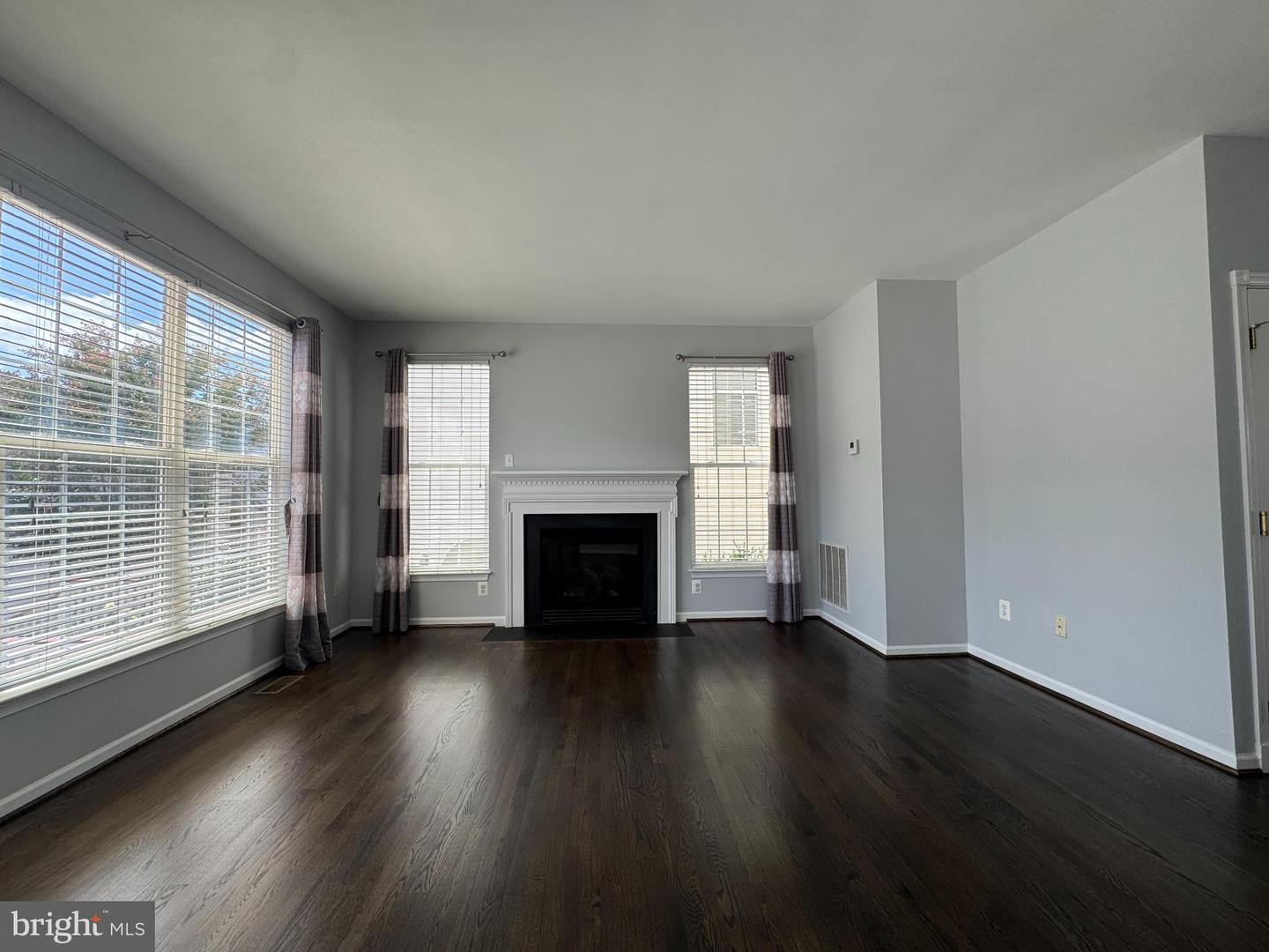 42827 FREEDOM ST, CHANTILLY, Virginia 20152, 5 Bedrooms Bedrooms, ,3 BathroomsBathrooms,Residential,For sale,42827 FREEDOM ST,VALO2104596 MLS # VALO2104596