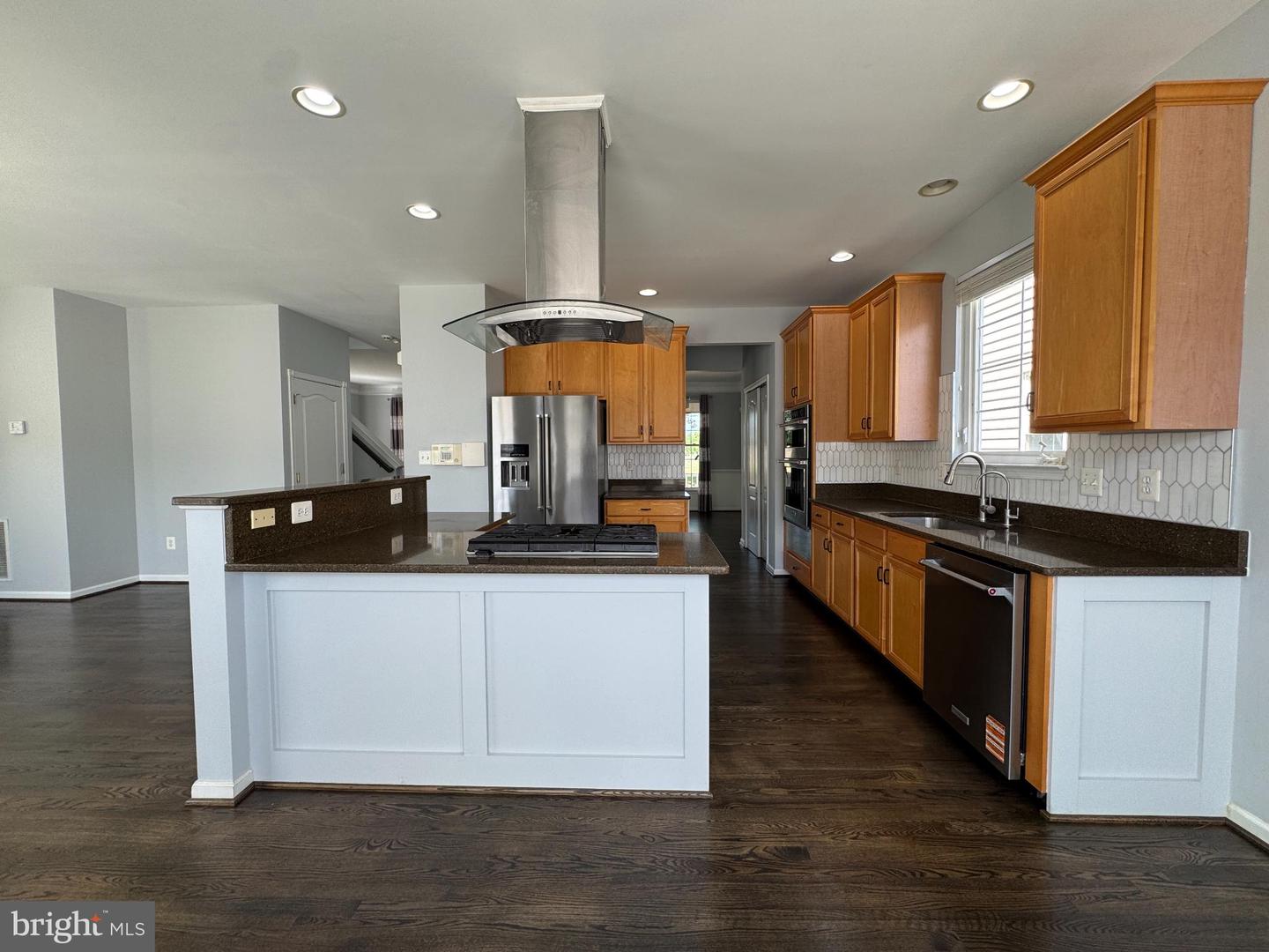 42827 FREEDOM ST, CHANTILLY, Virginia 20152, 5 Bedrooms Bedrooms, ,3 BathroomsBathrooms,Residential,For sale,42827 FREEDOM ST,VALO2104596 MLS # VALO2104596