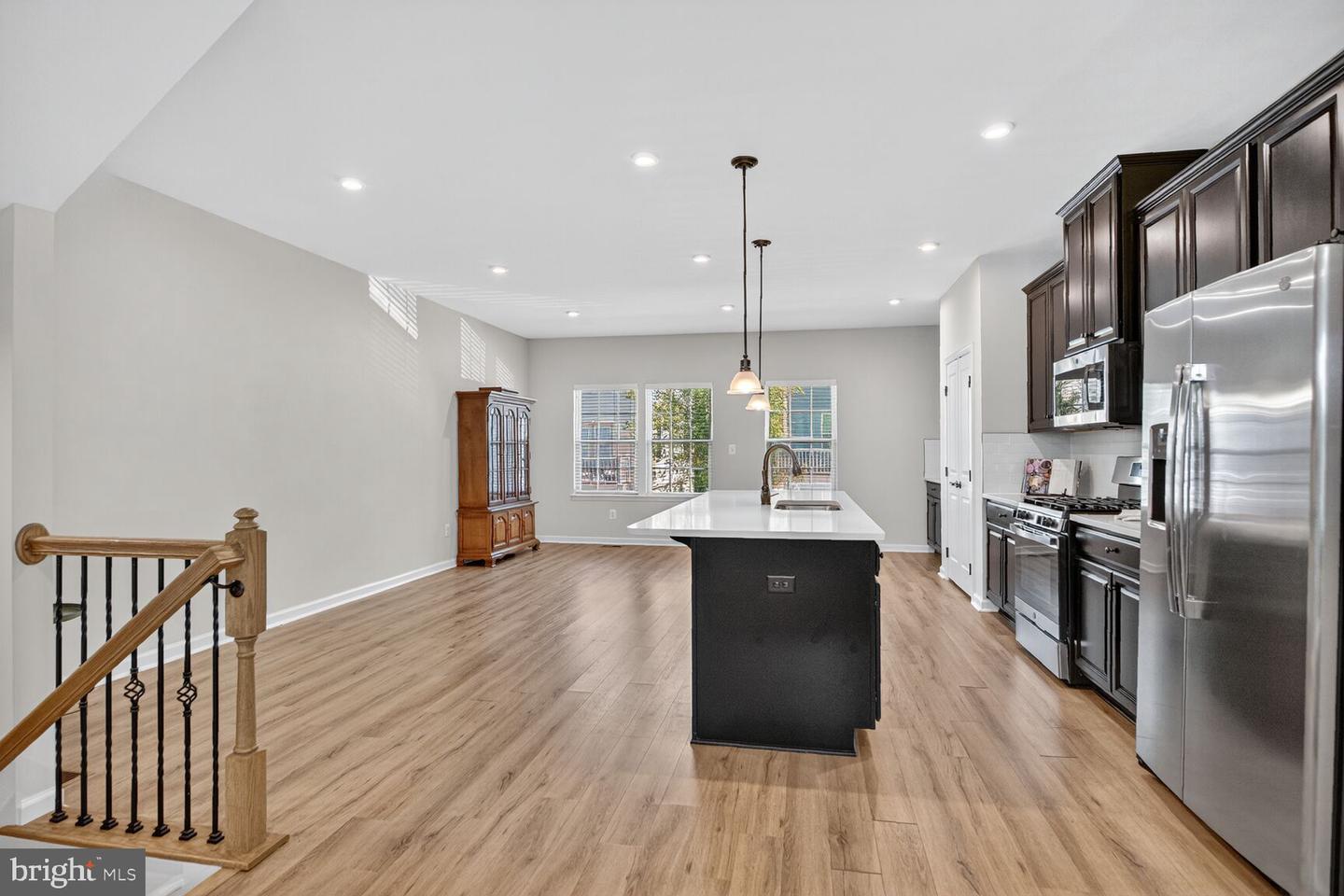 2145 HEMLOCK BAY RD, DUMFRIES, Virginia 22026, 3 Bedrooms Bedrooms, ,3 BathroomsBathrooms,Residential,For sale,2145 HEMLOCK BAY RD,VAPW2101556 MLS # VAPW2101556