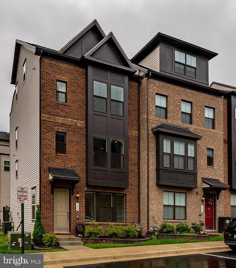 7282 NITTANY LN, ALEXANDRIA, Virginia 22306, 4 Bedrooms Bedrooms, ,3 BathroomsBathrooms,Residential,For sale,7282 NITTANY LN,VAFX2261456 MLS # VAFX2261456