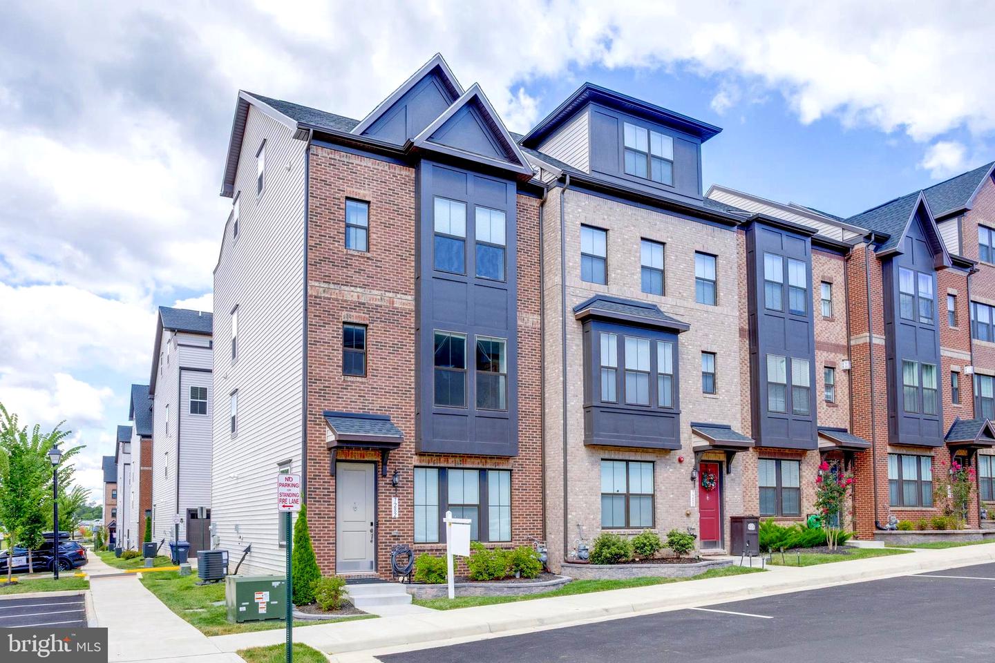 7282 NITTANY LN, ALEXANDRIA, Virginia 22306, 4 Bedrooms Bedrooms, ,3 BathroomsBathrooms,Residential,For sale,7282 NITTANY LN,VAFX2261456 MLS # VAFX2261456