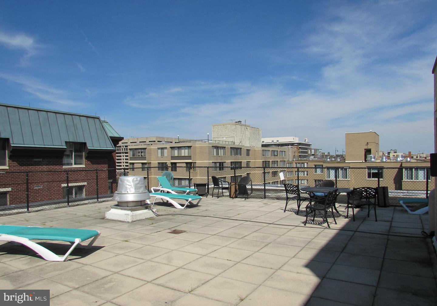 522 21ST ST NW #213, WASHINGTON, District Of Columbia 20006, ,1 BathroomBathrooms,Residential,For sale,522 21ST ST NW #213,DCDC2215324 MLS # DCDC2215324