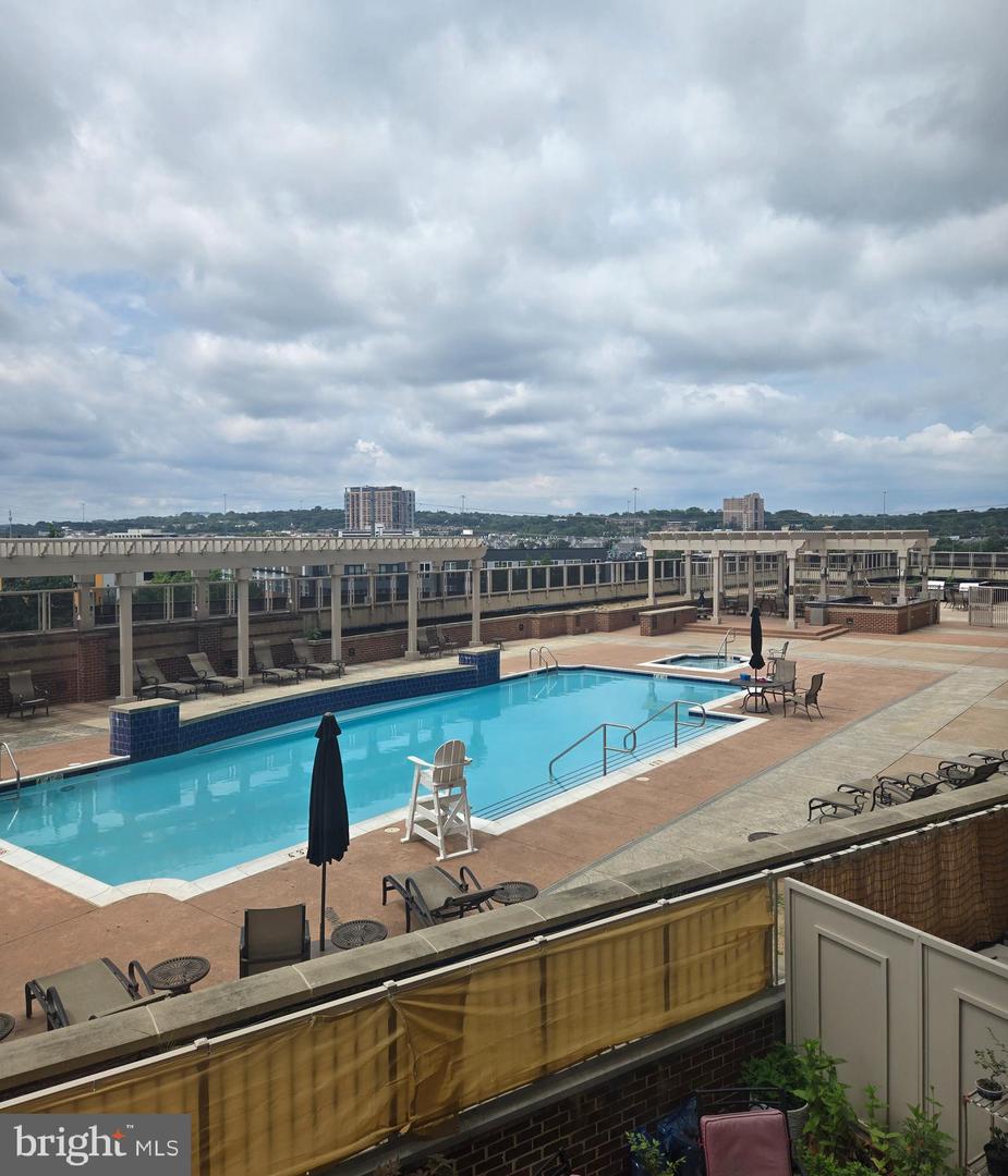 2451 MIDTOWN AVE #821, ALEXANDRIA, Virginia 22303, 1 Bedroom Bedrooms, ,1 BathroomBathrooms,Residential,For sale,2451 MIDTOWN AVE #821,VAFX2261518 MLS # VAFX2261518