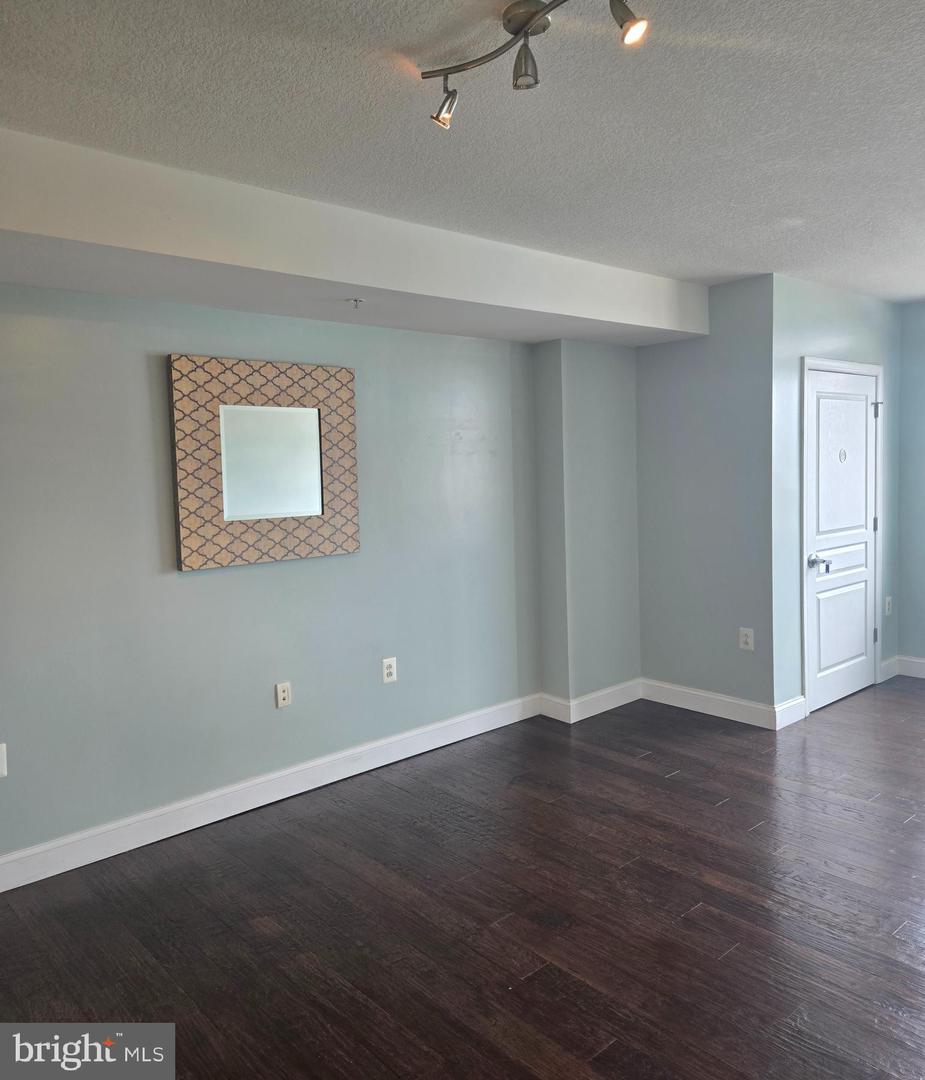 2451 MIDTOWN AVE #821, ALEXANDRIA, Virginia 22303, 1 Bedroom Bedrooms, ,1 BathroomBathrooms,Residential,For sale,2451 MIDTOWN AVE #821,VAFX2261518 MLS # VAFX2261518