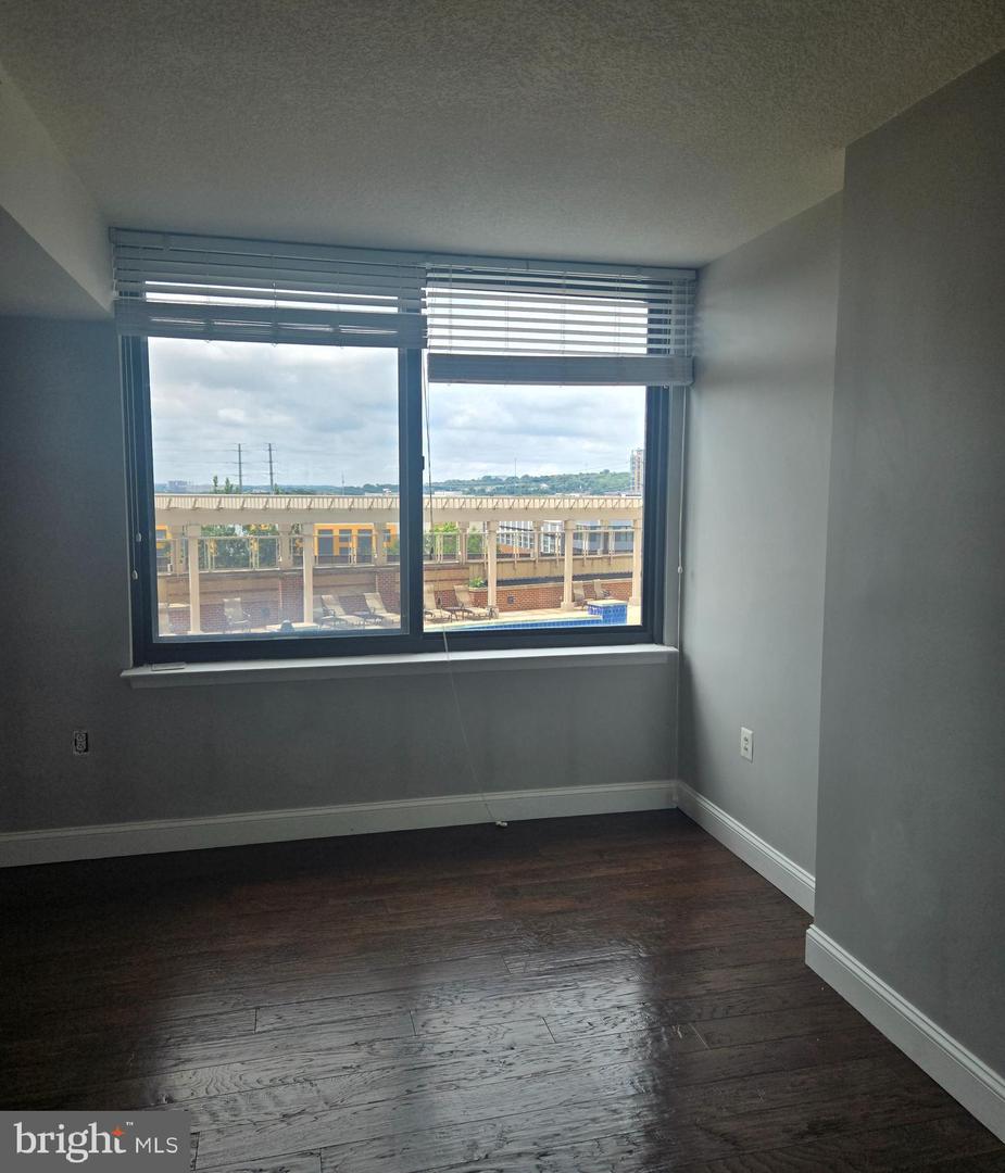 2451 MIDTOWN AVE #821, ALEXANDRIA, Virginia 22303, 1 Bedroom Bedrooms, ,1 BathroomBathrooms,Residential,For sale,2451 MIDTOWN AVE #821,VAFX2261518 MLS # VAFX2261518