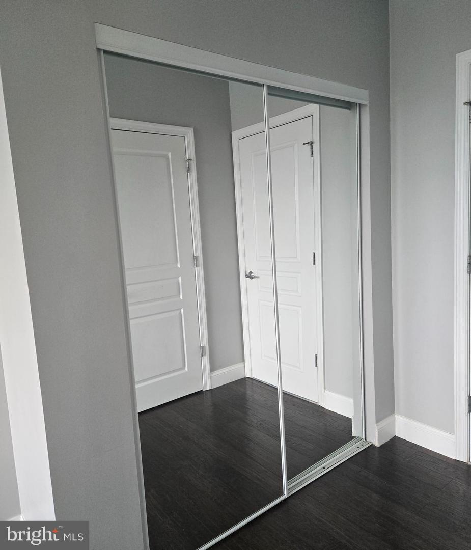 2451 MIDTOWN AVE #821, ALEXANDRIA, Virginia 22303, 1 Bedroom Bedrooms, ,1 BathroomBathrooms,Residential,For sale,2451 MIDTOWN AVE #821,VAFX2261518 MLS # VAFX2261518
