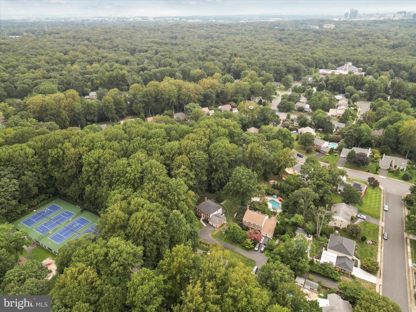2620 BLACK FIR CT, RESTON, Virginia 20191, 5 Bedrooms Bedrooms, ,3 BathroomsBathrooms,Residential,For sale,2620 BLACK FIR CT,VAFX2261214 MLS # VAFX2261214
