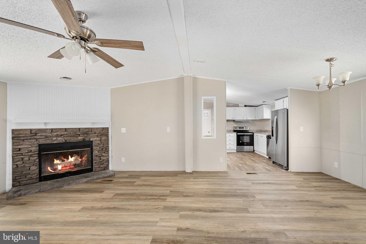 10747 FAUNTLEROY LN, SPOTSYLVANIA, Virginia 22551, 3 Bedrooms Bedrooms, ,2 BathroomsBathrooms,Residential,For sale,10747 FAUNTLEROY LN,VASP2035466 MLS # VASP2035466