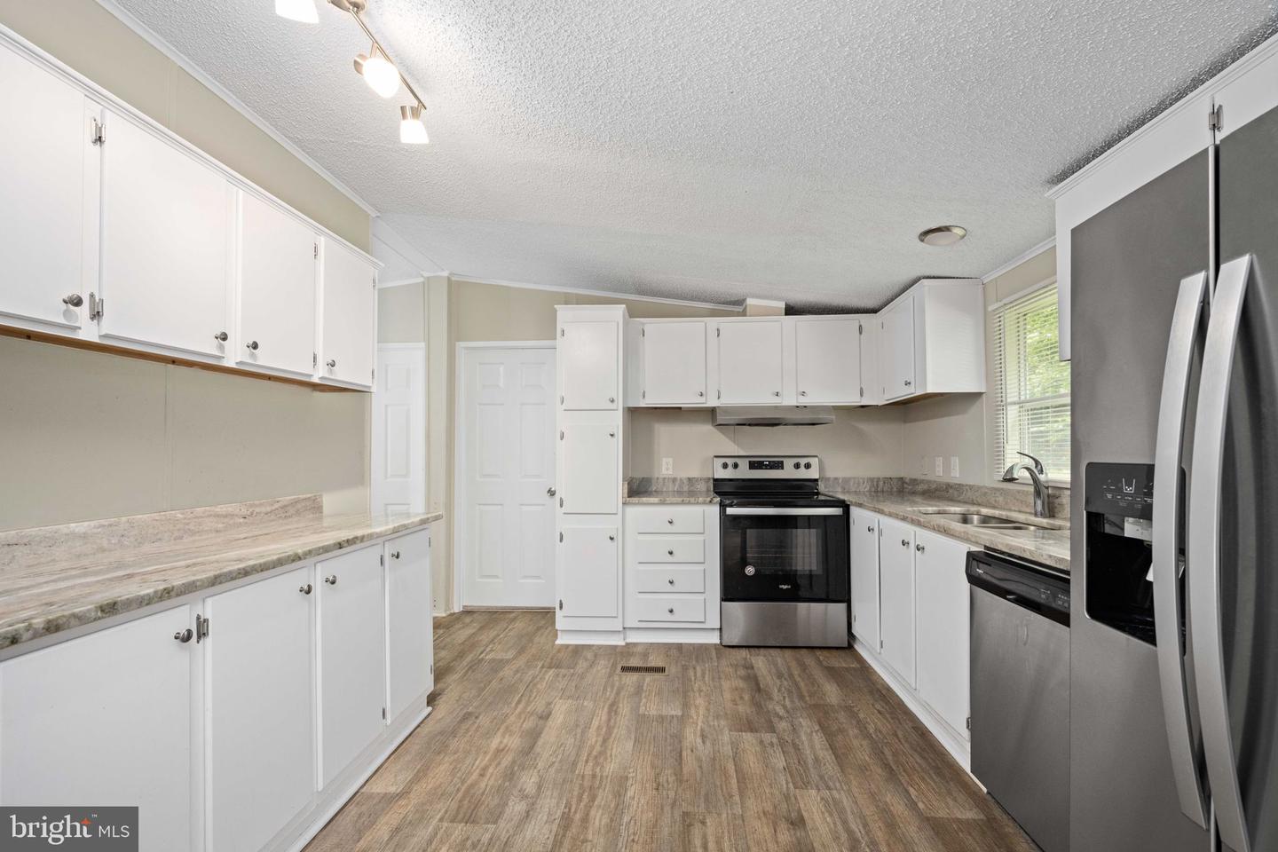10747 FAUNTLEROY LN, SPOTSYLVANIA, Virginia 22551, 3 Bedrooms Bedrooms, ,2 BathroomsBathrooms,Residential,For sale,10747 FAUNTLEROY LN,VASP2035466 MLS # VASP2035466