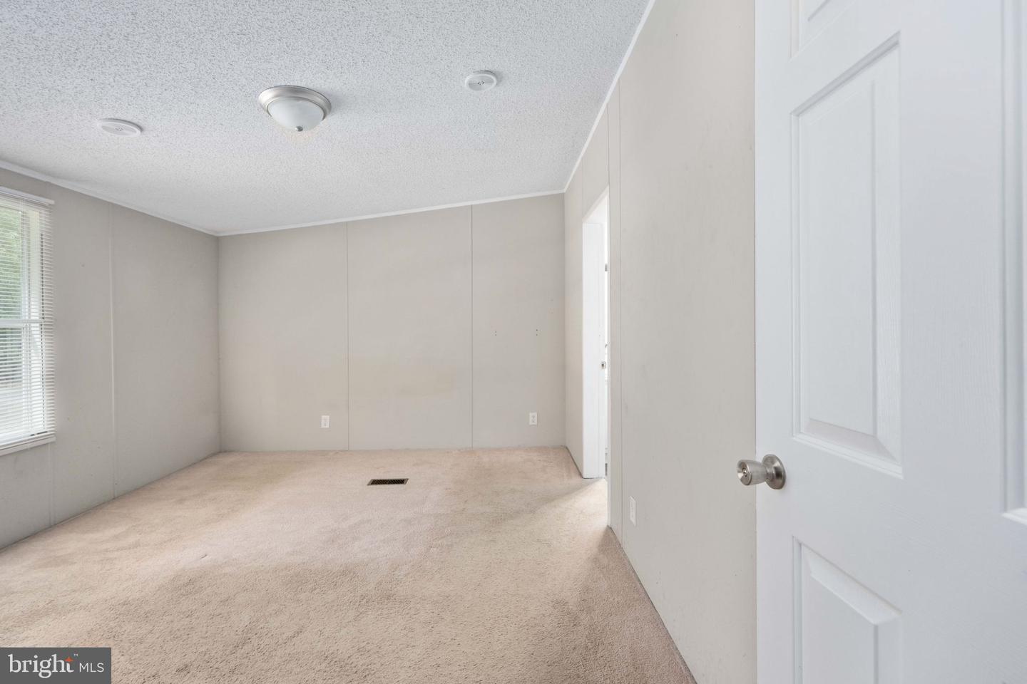 10747 FAUNTLEROY LN, SPOTSYLVANIA, Virginia 22551, 3 Bedrooms Bedrooms, ,2 BathroomsBathrooms,Residential,For sale,10747 FAUNTLEROY LN,VASP2035466 MLS # VASP2035466