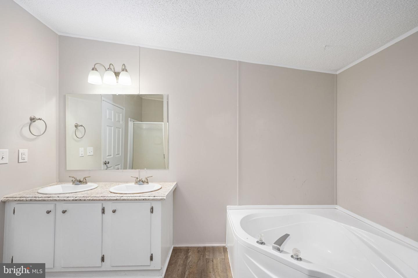 10747 FAUNTLEROY LN, SPOTSYLVANIA, Virginia 22551, 3 Bedrooms Bedrooms, ,2 BathroomsBathrooms,Residential,For sale,10747 FAUNTLEROY LN,VASP2035466 MLS # VASP2035466