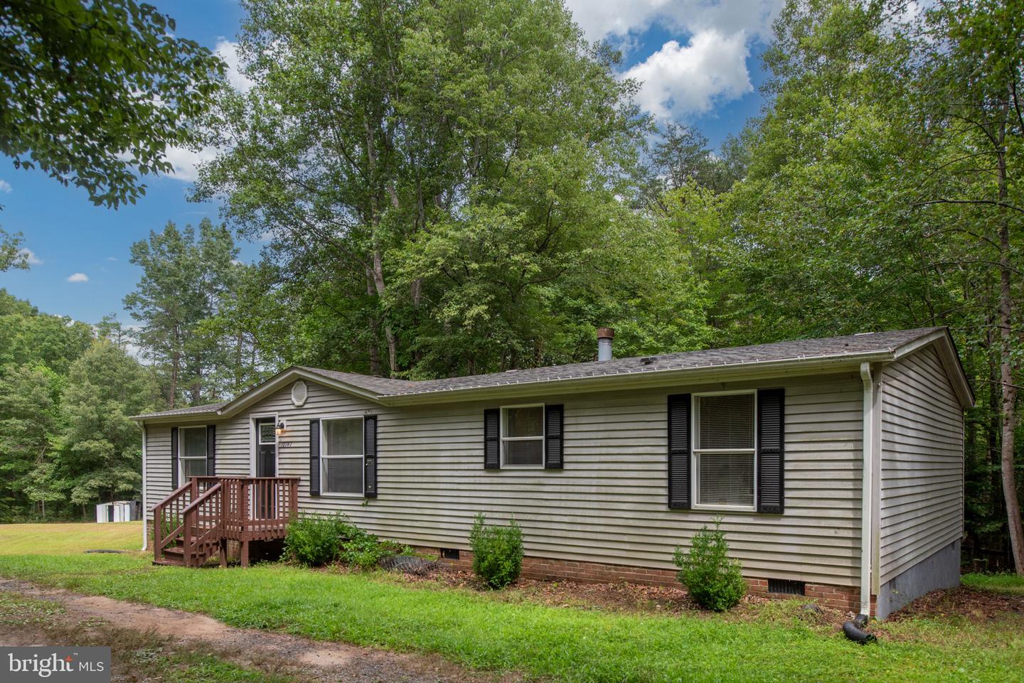 10747 FAUNTLEROY LN, SPOTSYLVANIA, Virginia 22551, 3 Bedrooms Bedrooms, ,2 BathroomsBathrooms,Residential,For sale,10747 FAUNTLEROY LN,VASP2035466 MLS # VASP2035466